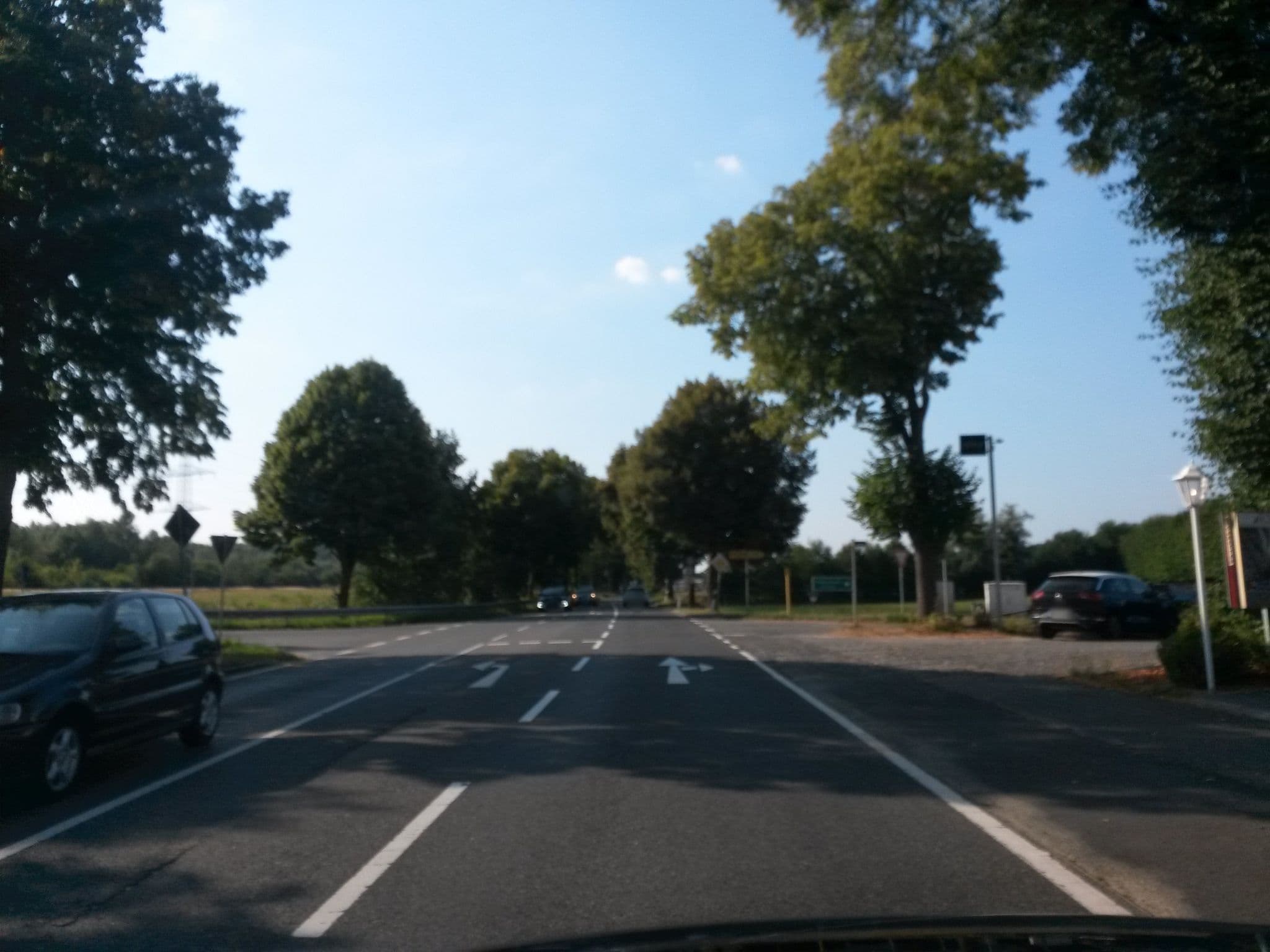 Street view near Motel Touchdown & Restaurant, Rösrath — © uwekoch (CC BY-SA · Mapillary)