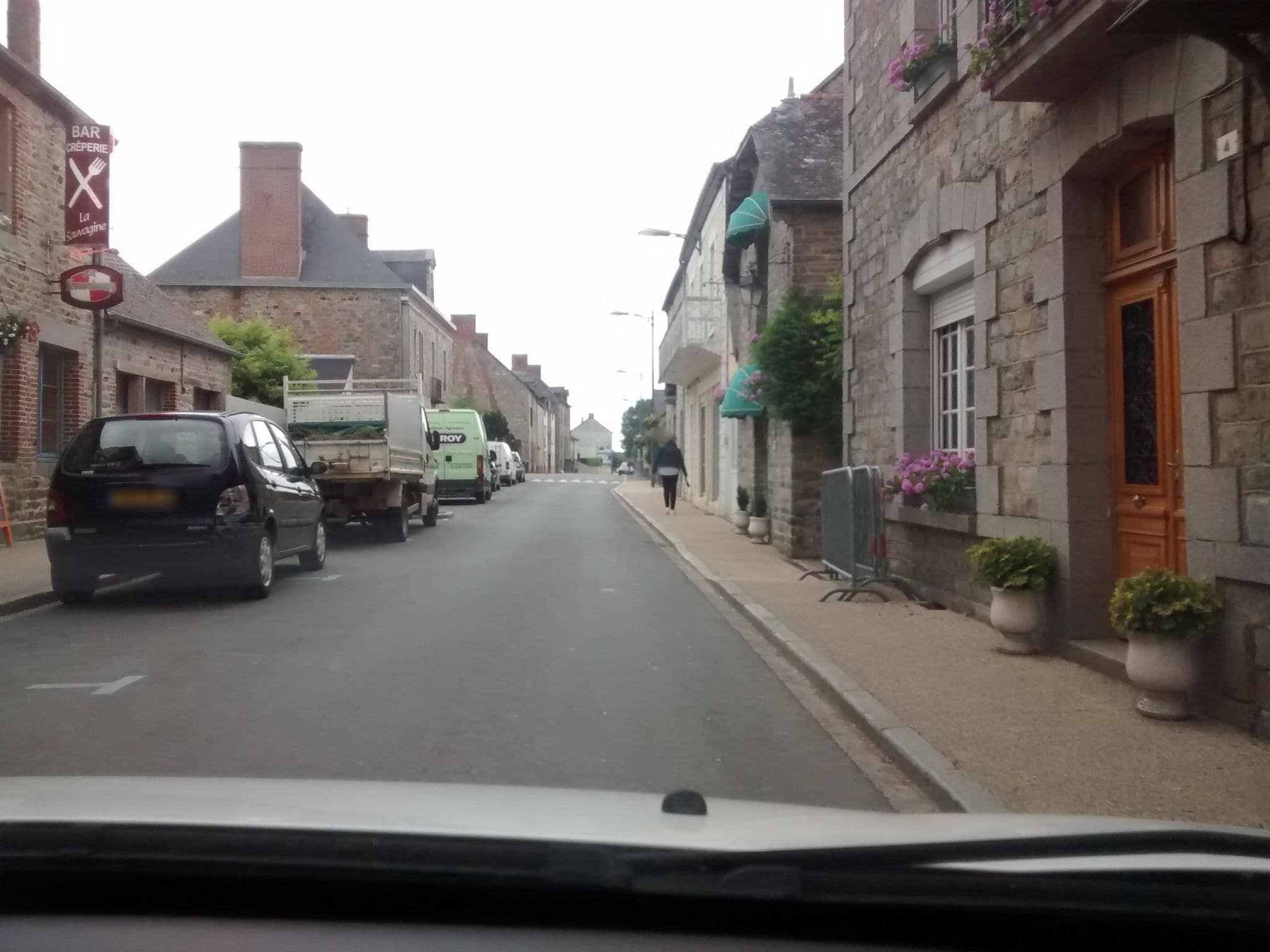 Street view near La Sauvagine, La Bouëxière — © mgageo (CC BY-SA · Mapillary)