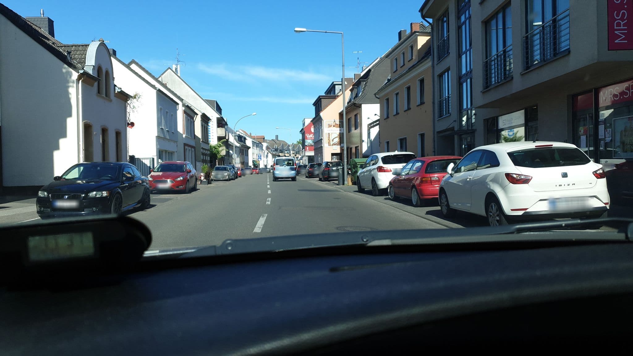Street view near Fremdenzimmer, Rath — © poldy (CC BY-SA · Mapillary)