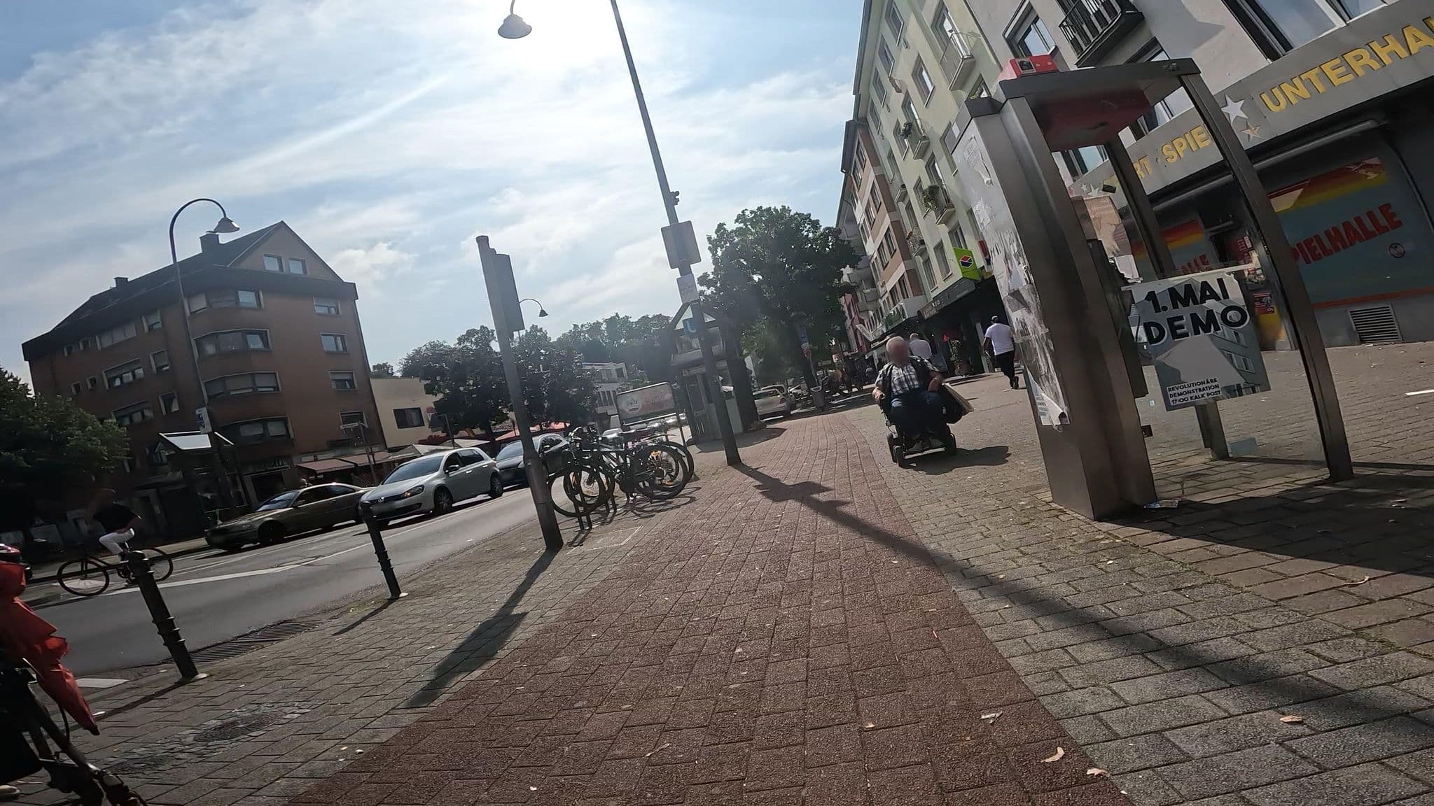 Street view near Hotel König, Kalk — © marccologne (CC BY-SA · Mapillary)
