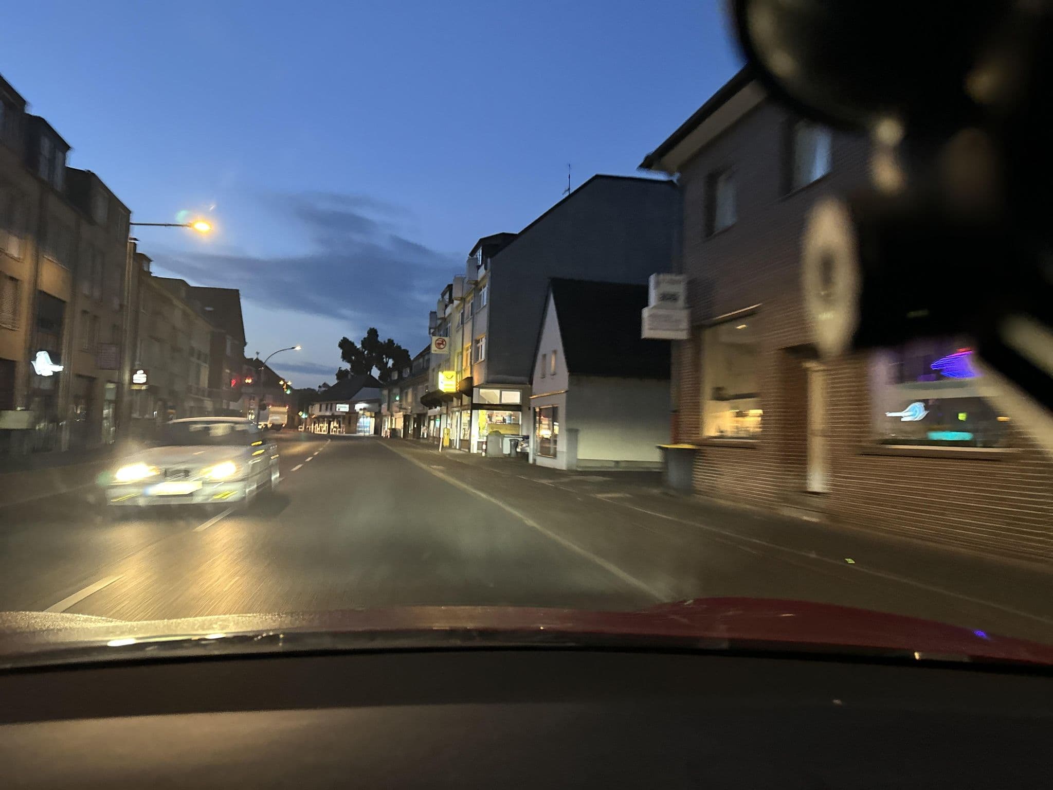 Street view near Stayincologne, Ostheim — © maxd (CC BY-SA · Mapillary)