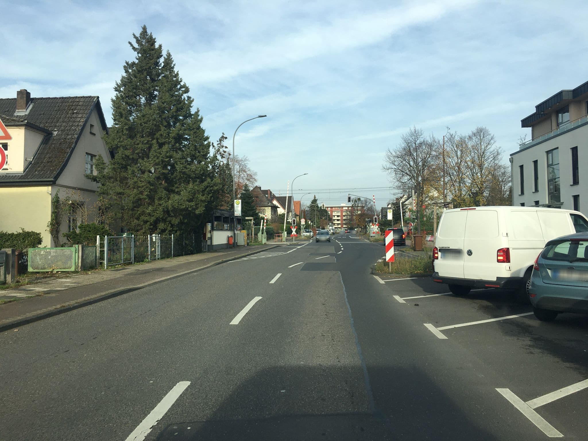 Street view near MY Messe & Business Home - Refrath, Rath — © raymond (CC BY-SA · Mapillary)