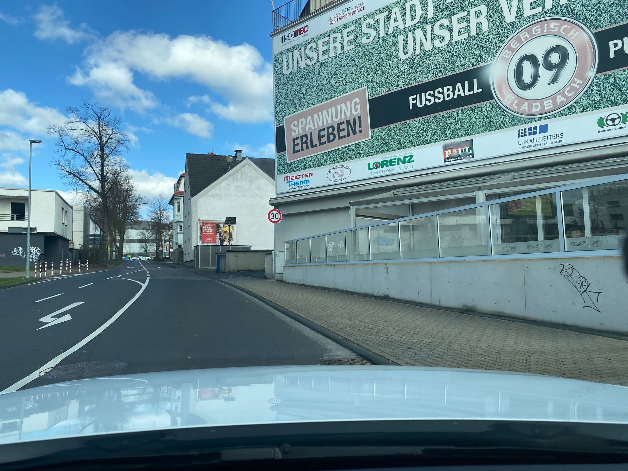Street view near Ferienwohnung-Bergischgladbach.de, Bergisch Gladbach — © wladimir (CC BY-SA · Mapillary)