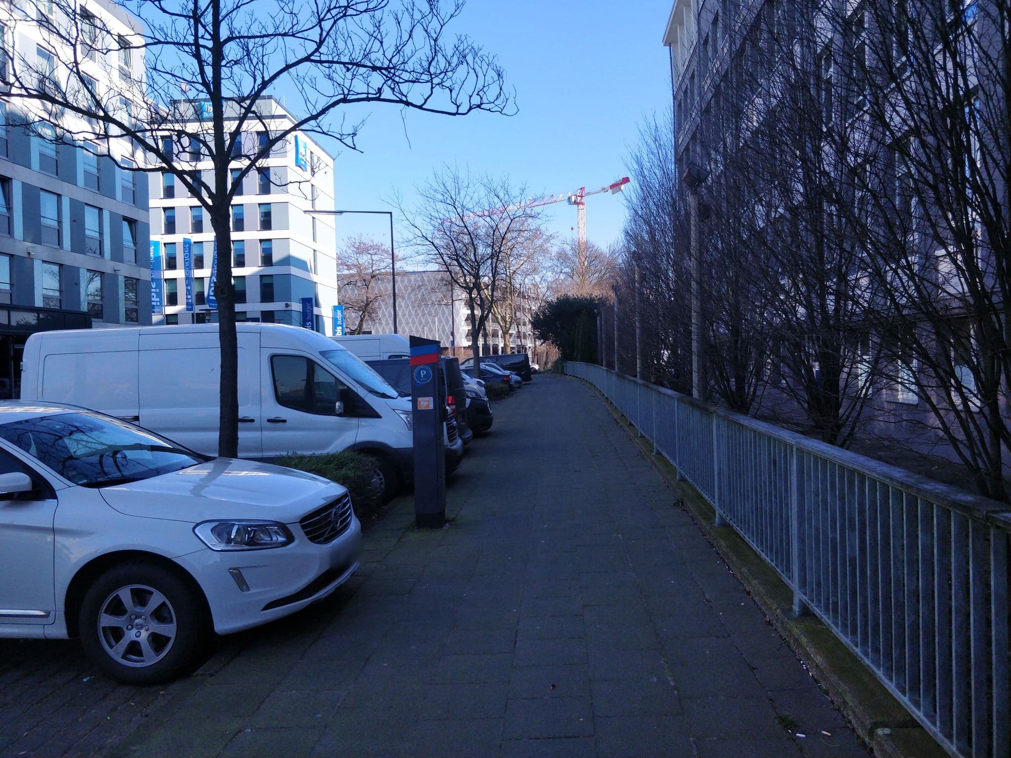Street view near Liberty Hotel Cologne, Deutz — © raymond (CC BY-SA · Mapillary)