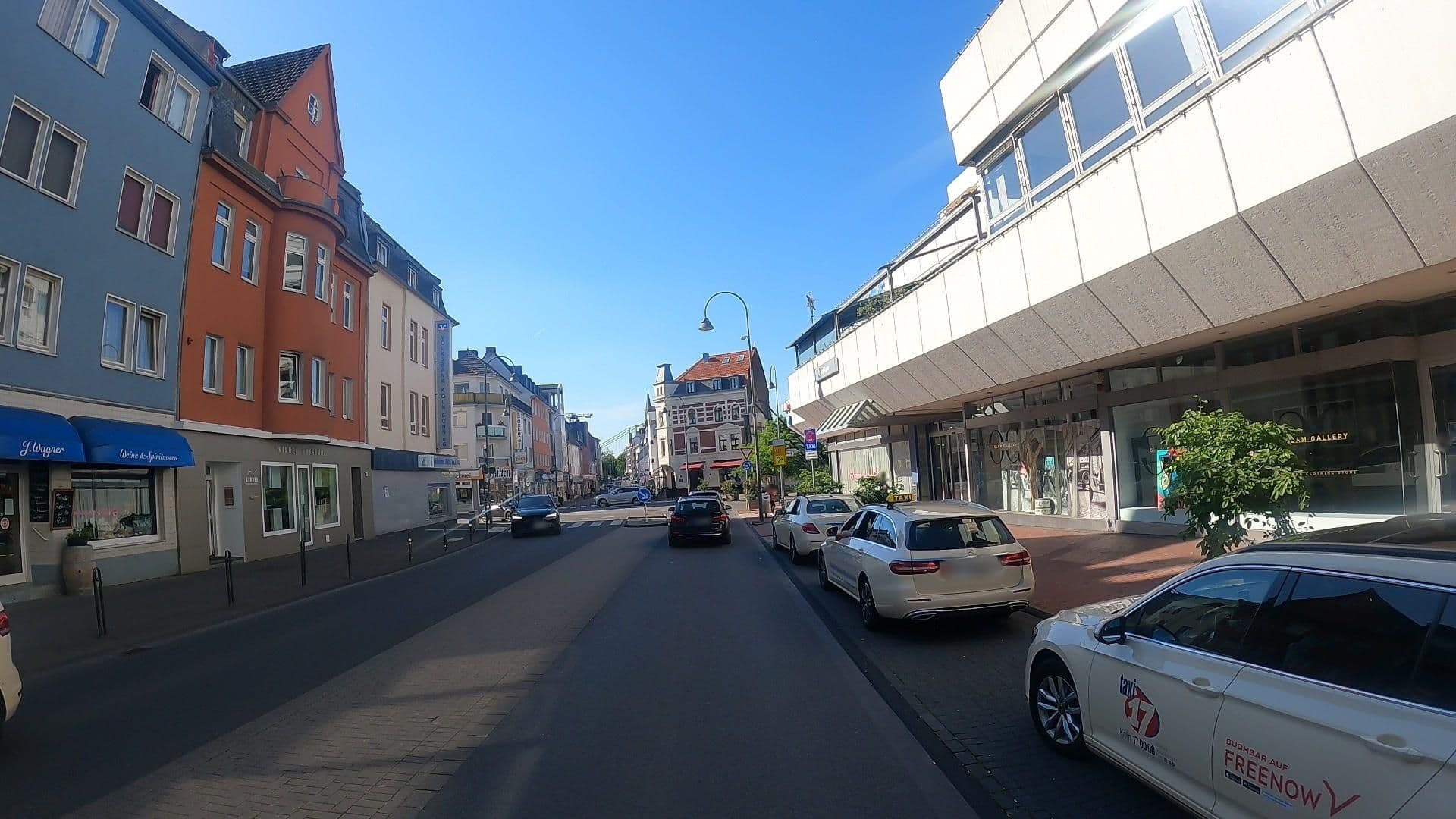 Street view near Rheinblick Appartments, Rodenkirchen — © popball (CC BY-SA · Mapillary)