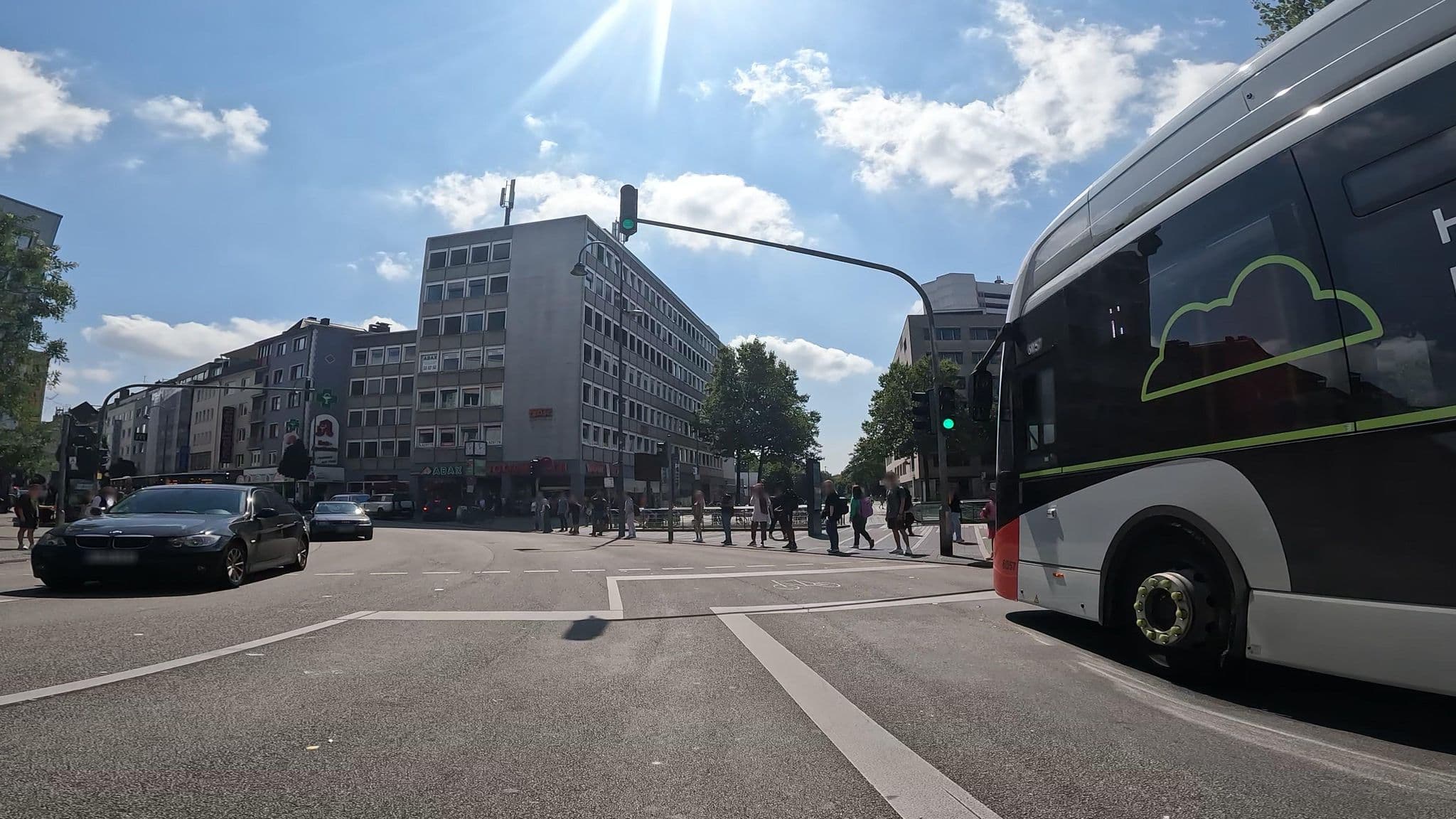 Street view near Apartments Köln Mülheim, Buchforst — © marccologne (CC BY-SA · Mapillary)