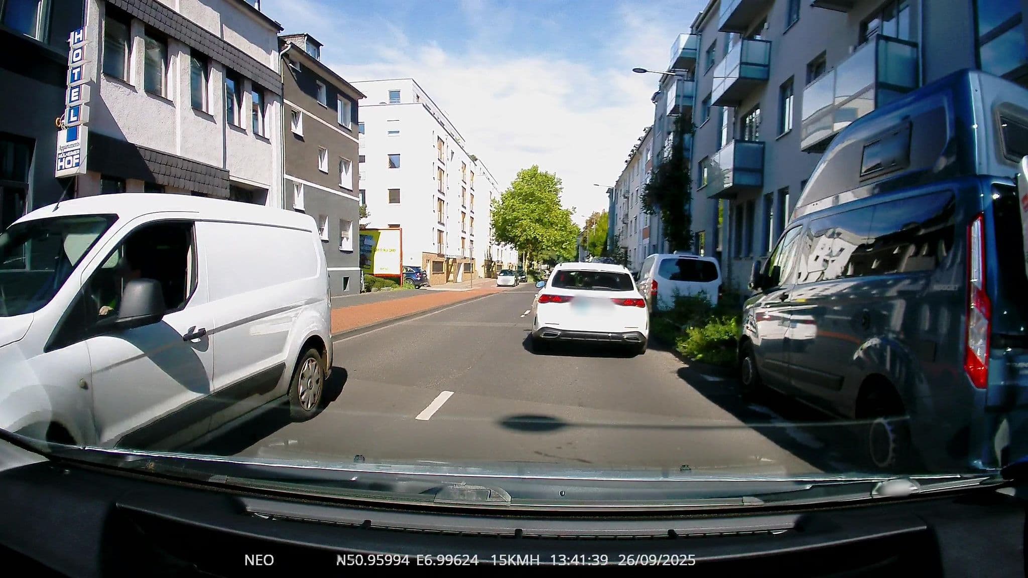 Street view near Hotel Mülheimer Hof, Buchforst — © TechniPorter (CC BY-SA · Mapillary)
