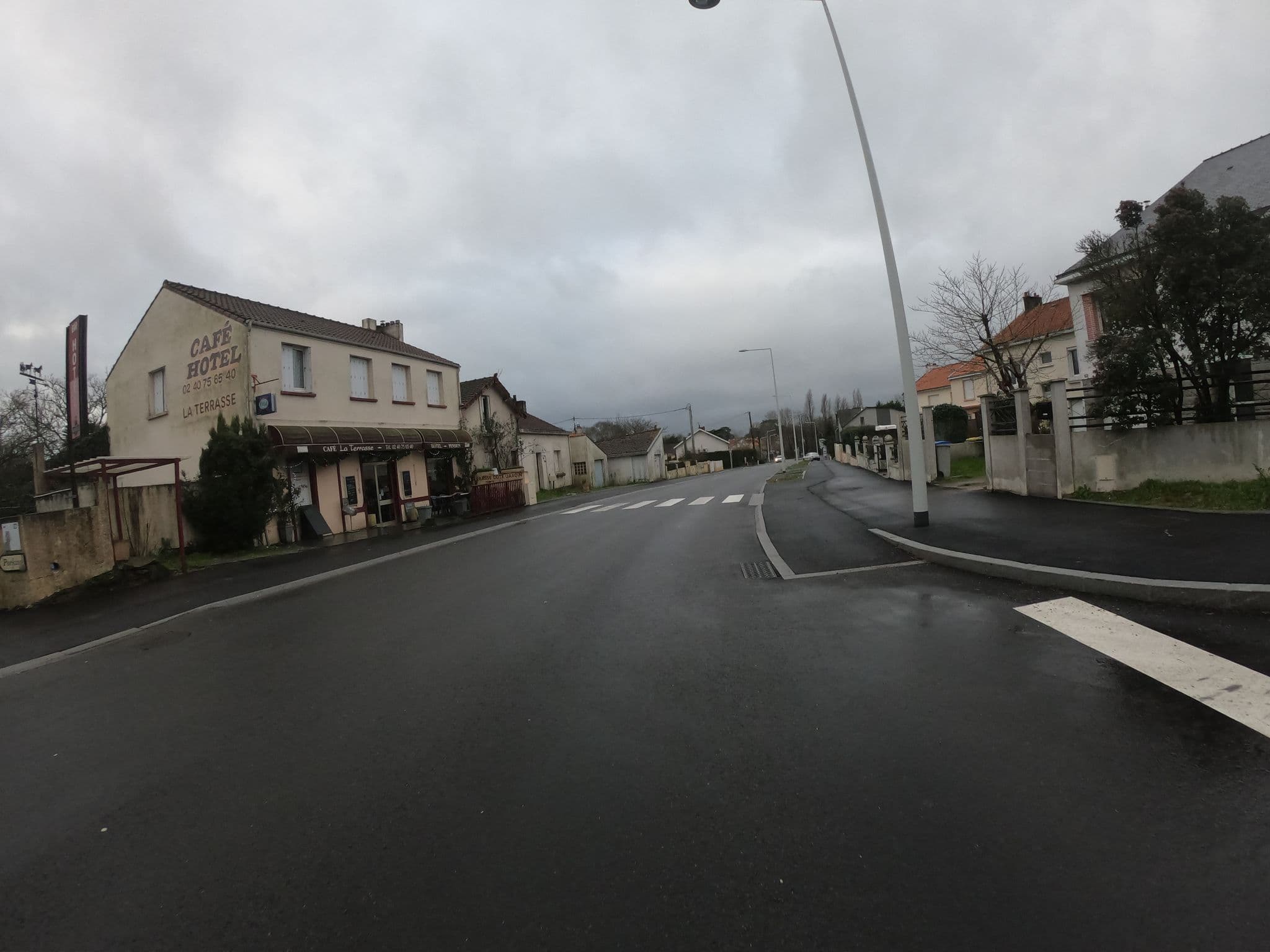Street view near La Terrasse, Rezé — © cartocite (CC BY-SA · Mapillary)
