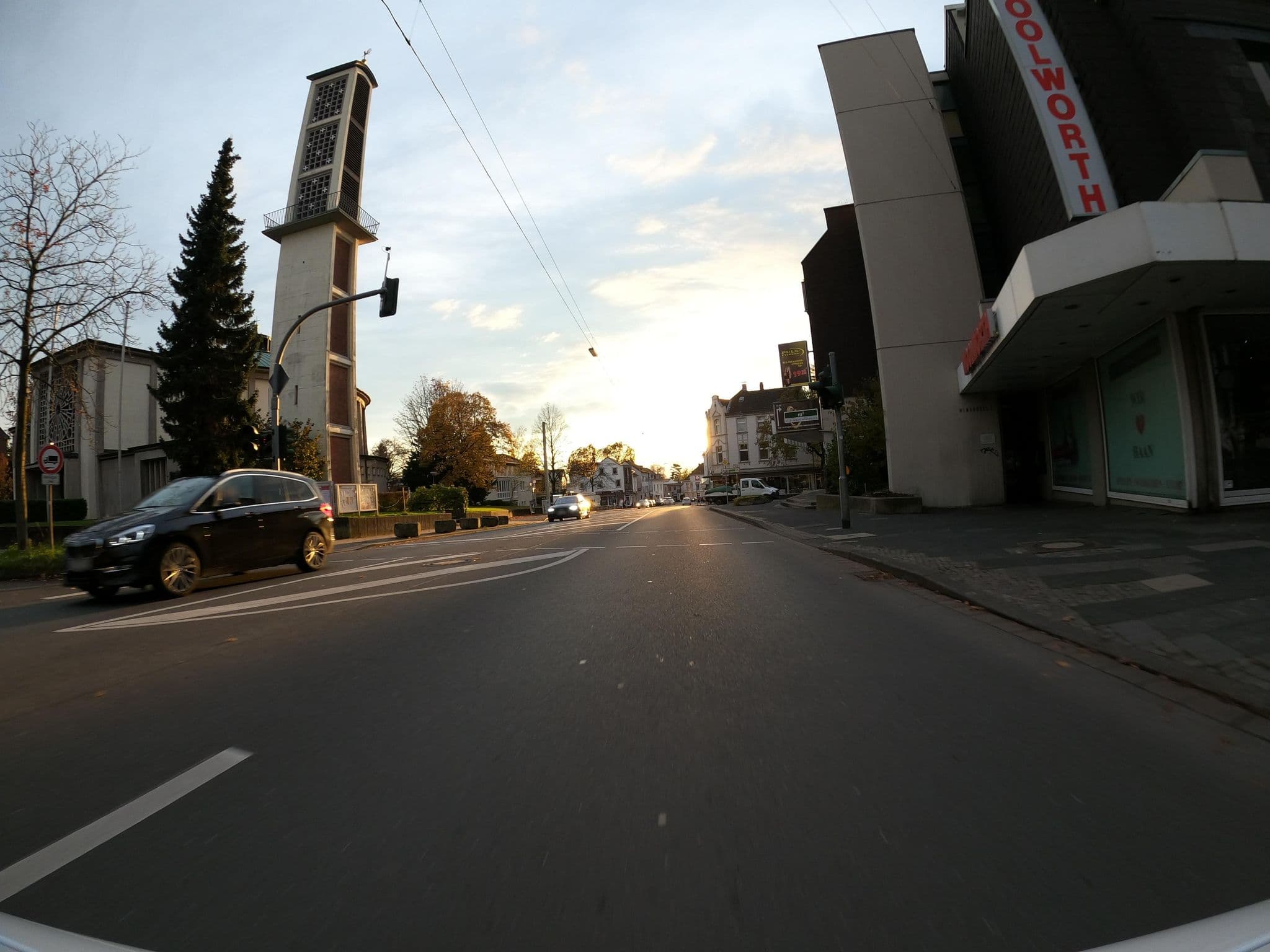 Street view near K5-Stadtgeflüster, Haan — © phitec (CC BY-SA · Mapillary)