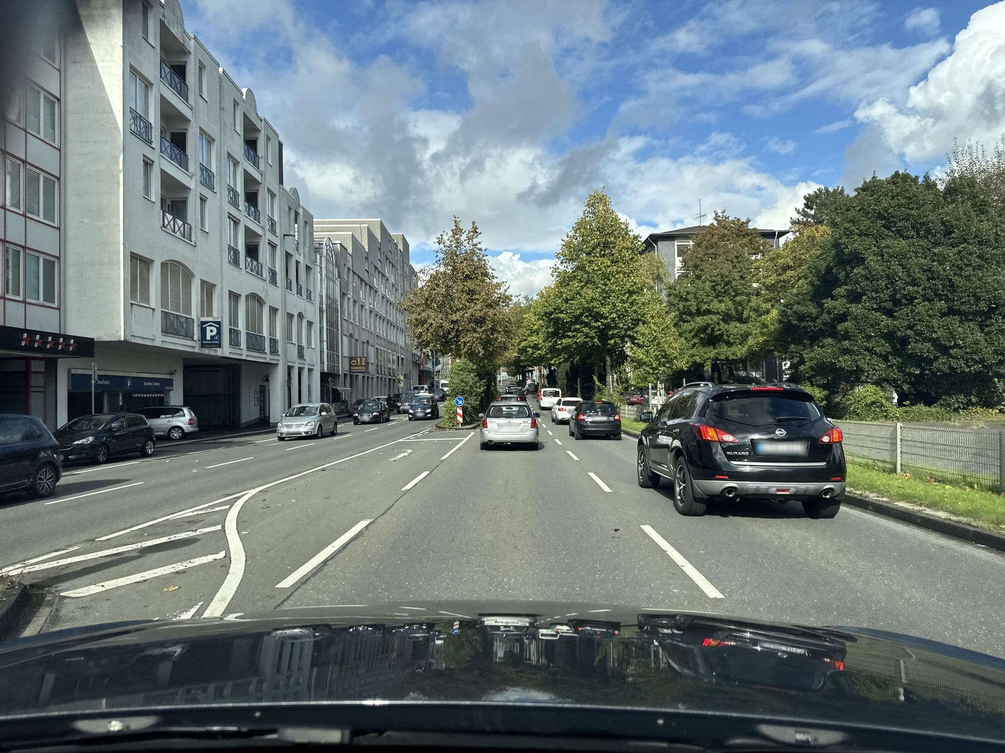 Street view near Hotel Solinger Hof Solingen, Solingen — © endradon (CC BY-SA · Mapillary)