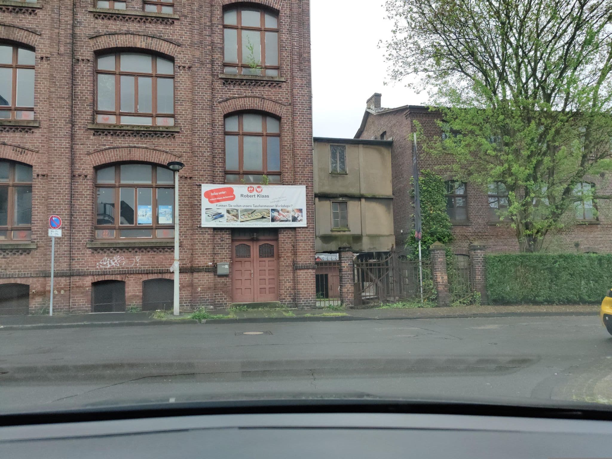 Street view near Wipperaue GmbH & Co, Ohligs — © littlefool (CC BY-SA · Mapillary)