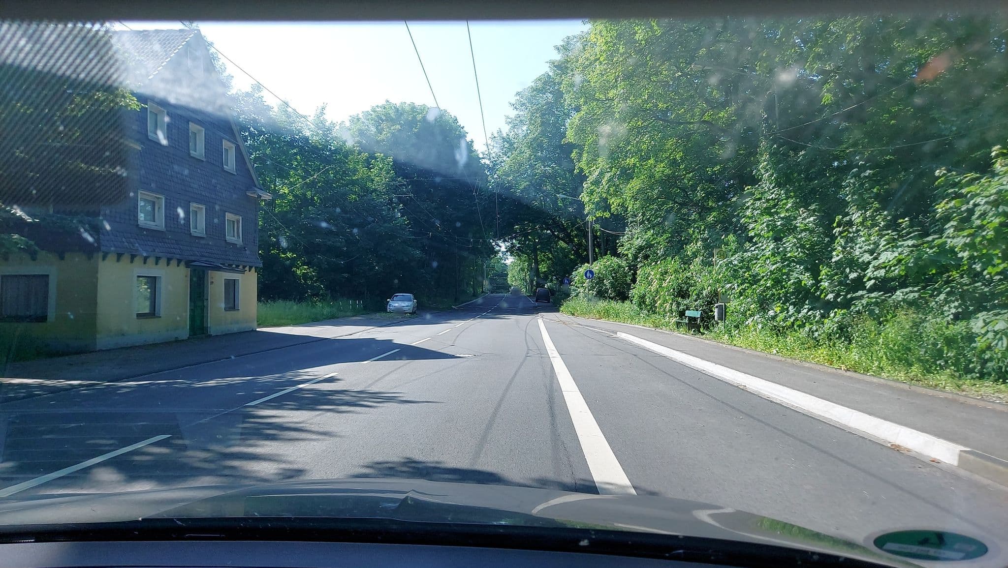 Street view near Landhaus Arnz, Solingen — © baldur80 (CC BY-SA · Mapillary)
