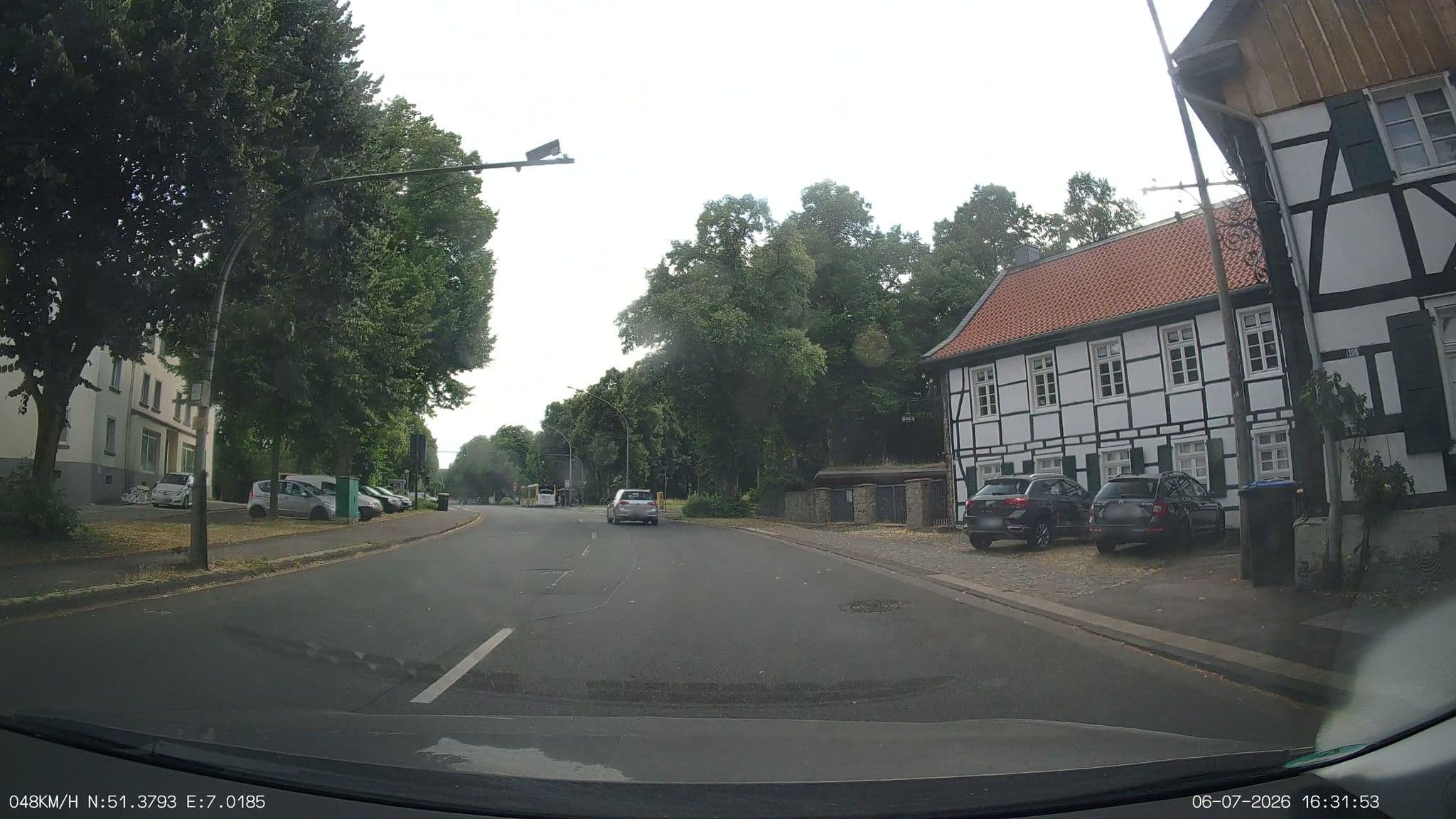 Street view near Hotel Restaurant Ratskrug Hotel, Velbert — © heetENkoel (CC BY-SA · Mapillary)