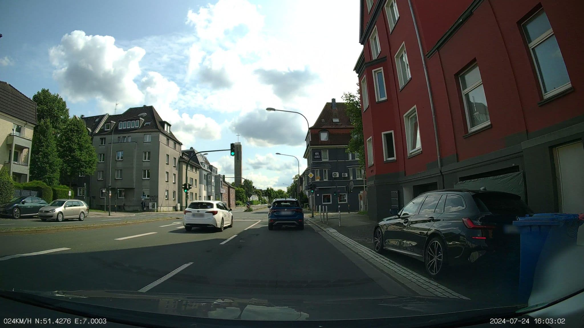 Street view near Griffn Properties Flora, Essen — © heetENkoel (CC BY-SA · Mapillary)