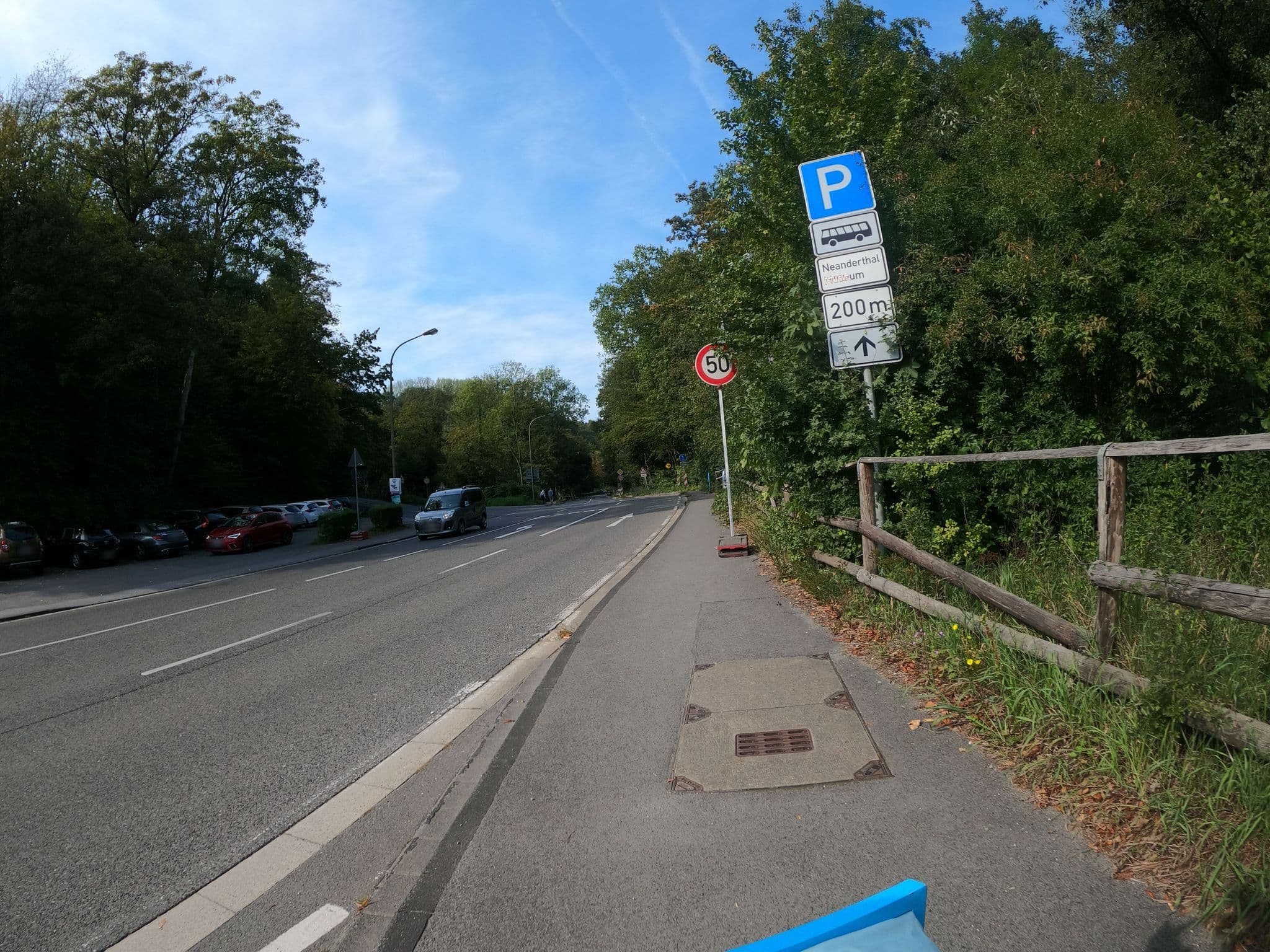 Street view near Hotel Becher, Erkrath — © phitec (CC BY-SA · Mapillary)