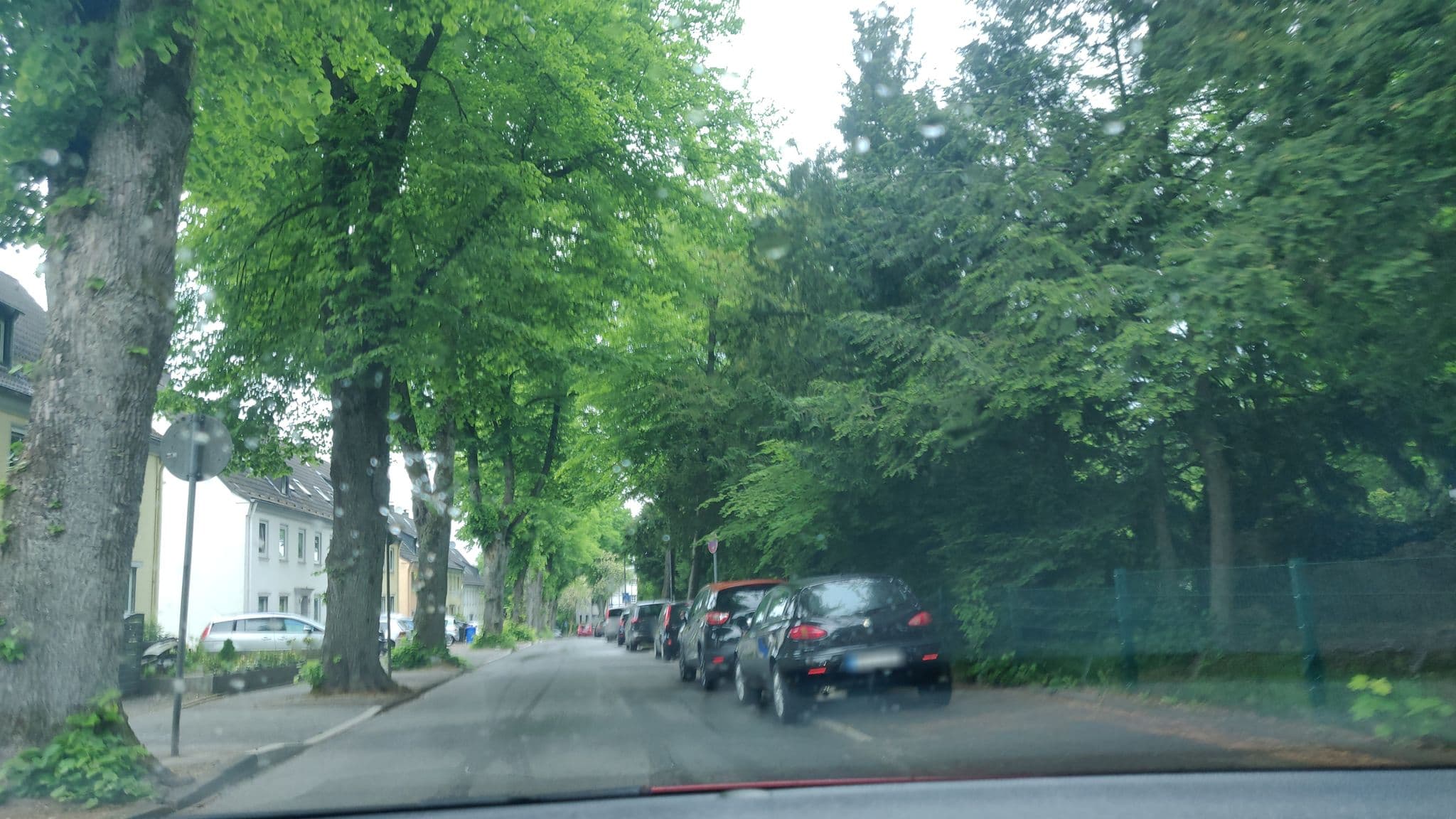 Street view near Gästezimmer Heiligenhaus, Heiligenhaus — © mighty_eighty (CC BY-SA · Mapillary)
