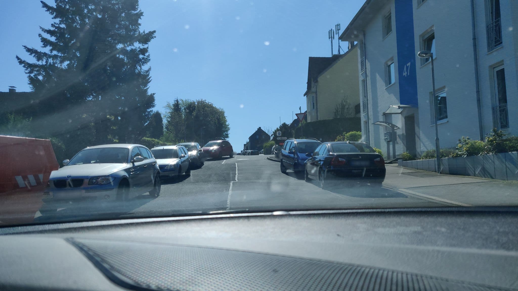Street view near Ilkus Resort *****, Velbert — © mighty_eighty (CC BY-SA · Mapillary)