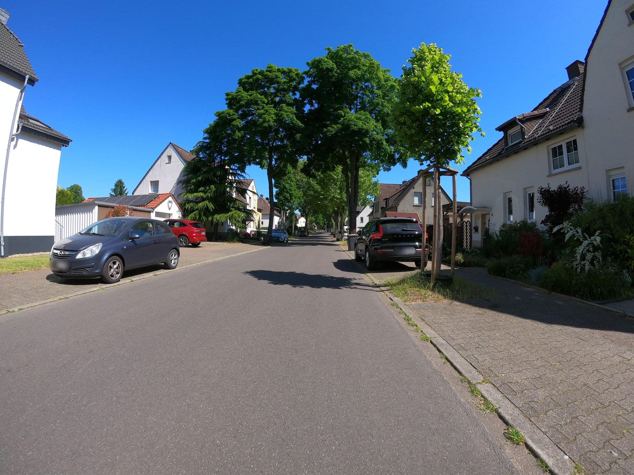 Street view near Ferienwohnung K & HG Stammkötter Bottrop, Bottrop — © geogladbecker (CC BY-SA · Mapillary)