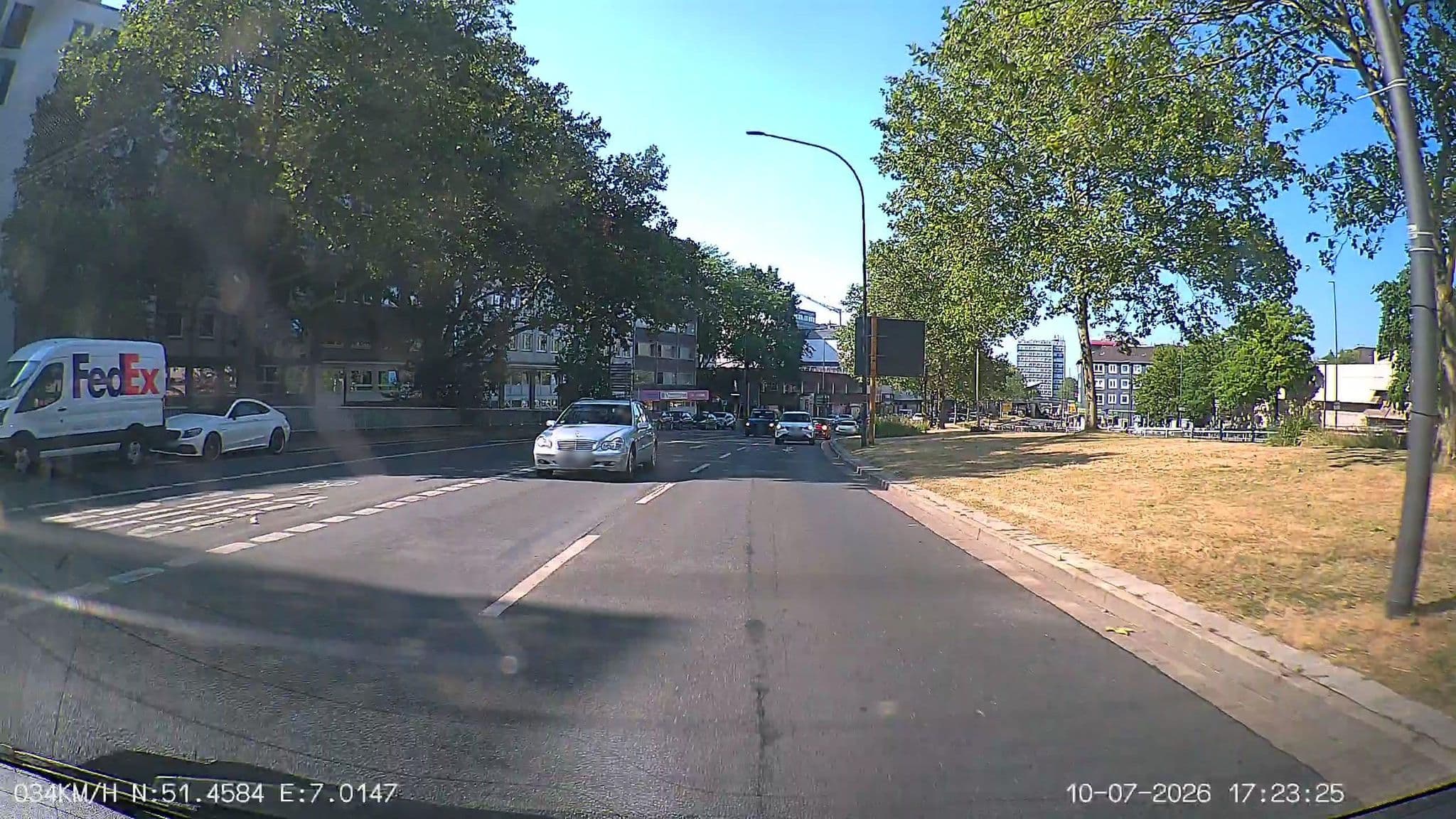 Street view near Hotel NH Essen, Essen — © heetENkoel (CC BY-SA · Mapillary)