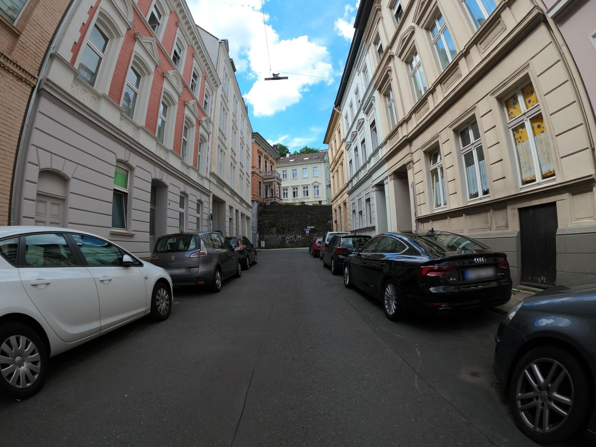 Street view near Hotel miraflores Eva-Maria Schiffer-Schmersal, Wuppertal — © phitec (CC BY-SA · Mapillary)