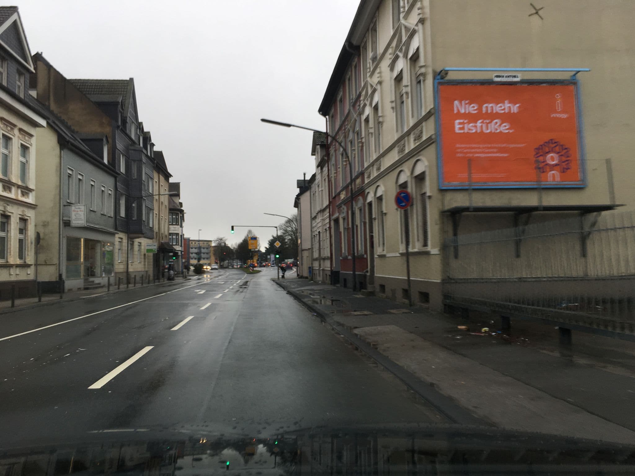 Street view near FRANKES SLEEP INN Apartments Sauna, Velbert — © wladimir (CC BY-SA · Mapillary)