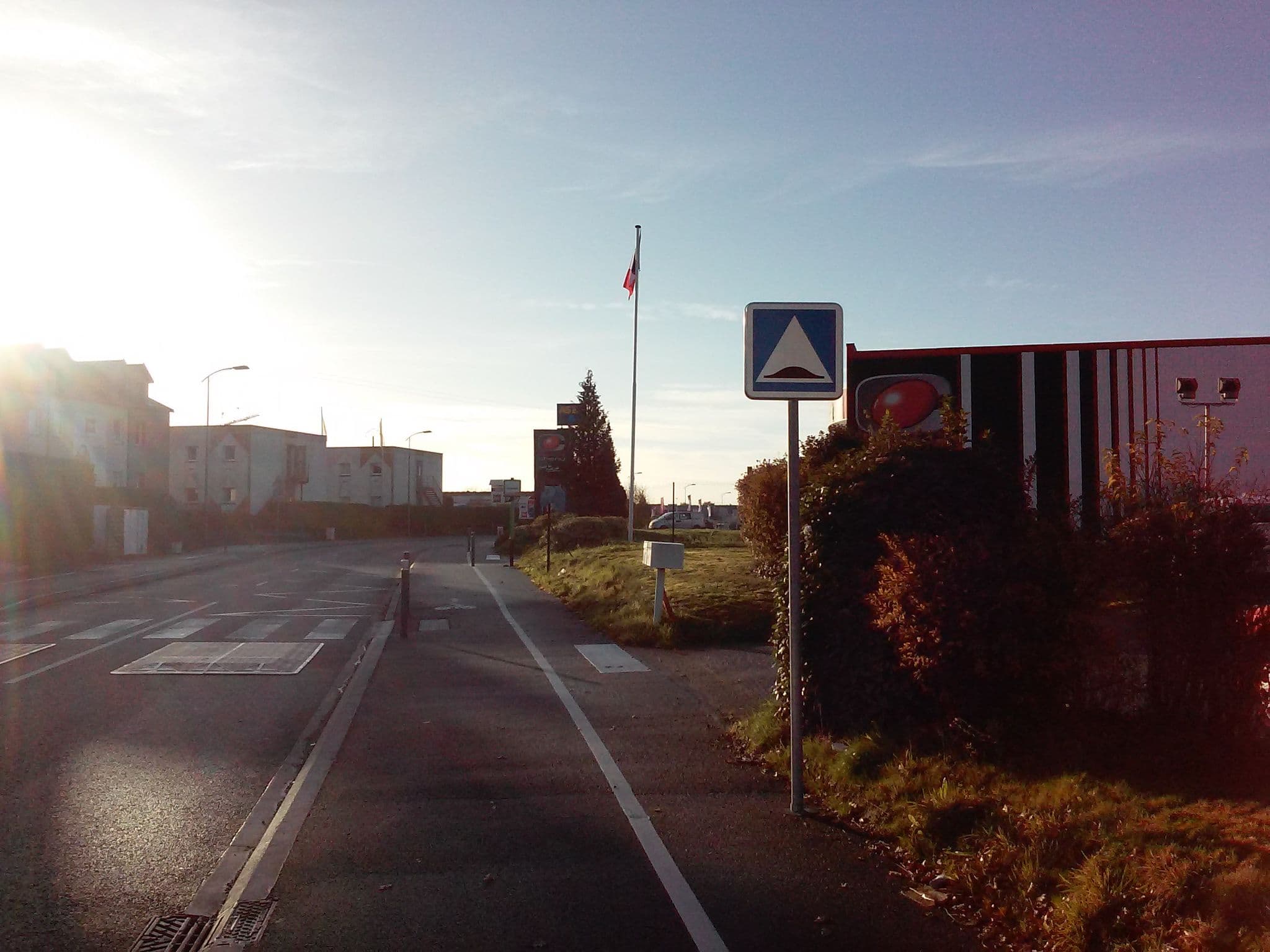 Street view near Ibis Budget la Roche sur Yon, Mouilleron-le-Captif — © julien_n (CC BY-SA · Mapillary)