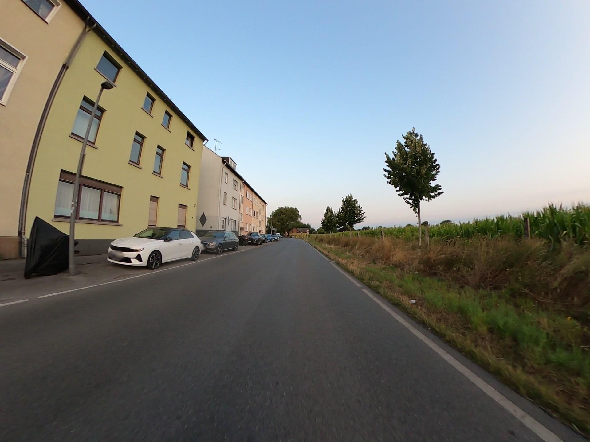 Street view near HOLIDAY Ruhr, Buer — © bravewaffle (CC BY-SA · Mapillary)