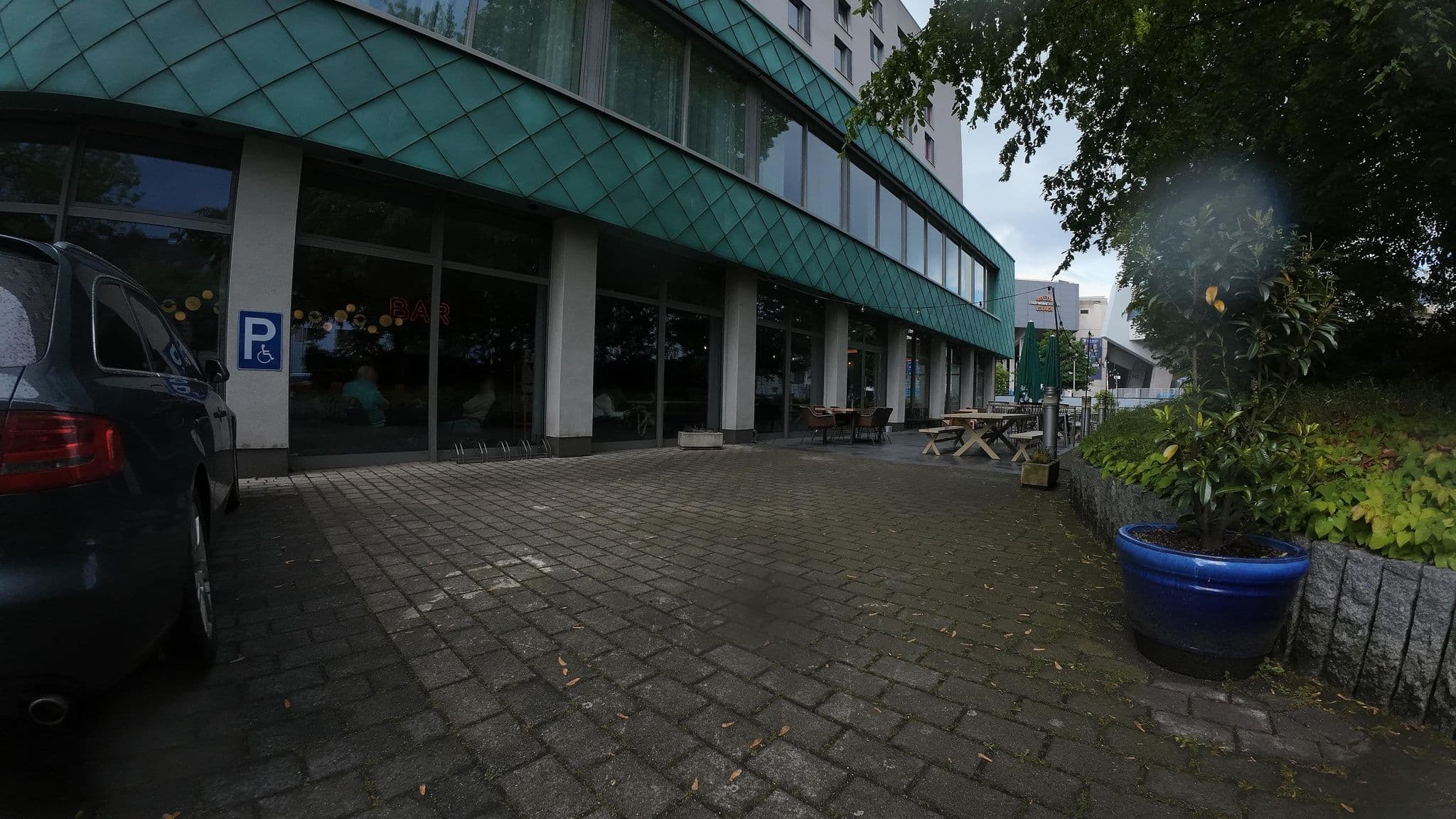 Street view near Kongress-und HotelbetriebsGmbH, Bochum — © teddy73 (CC BY-SA · Mapillary)