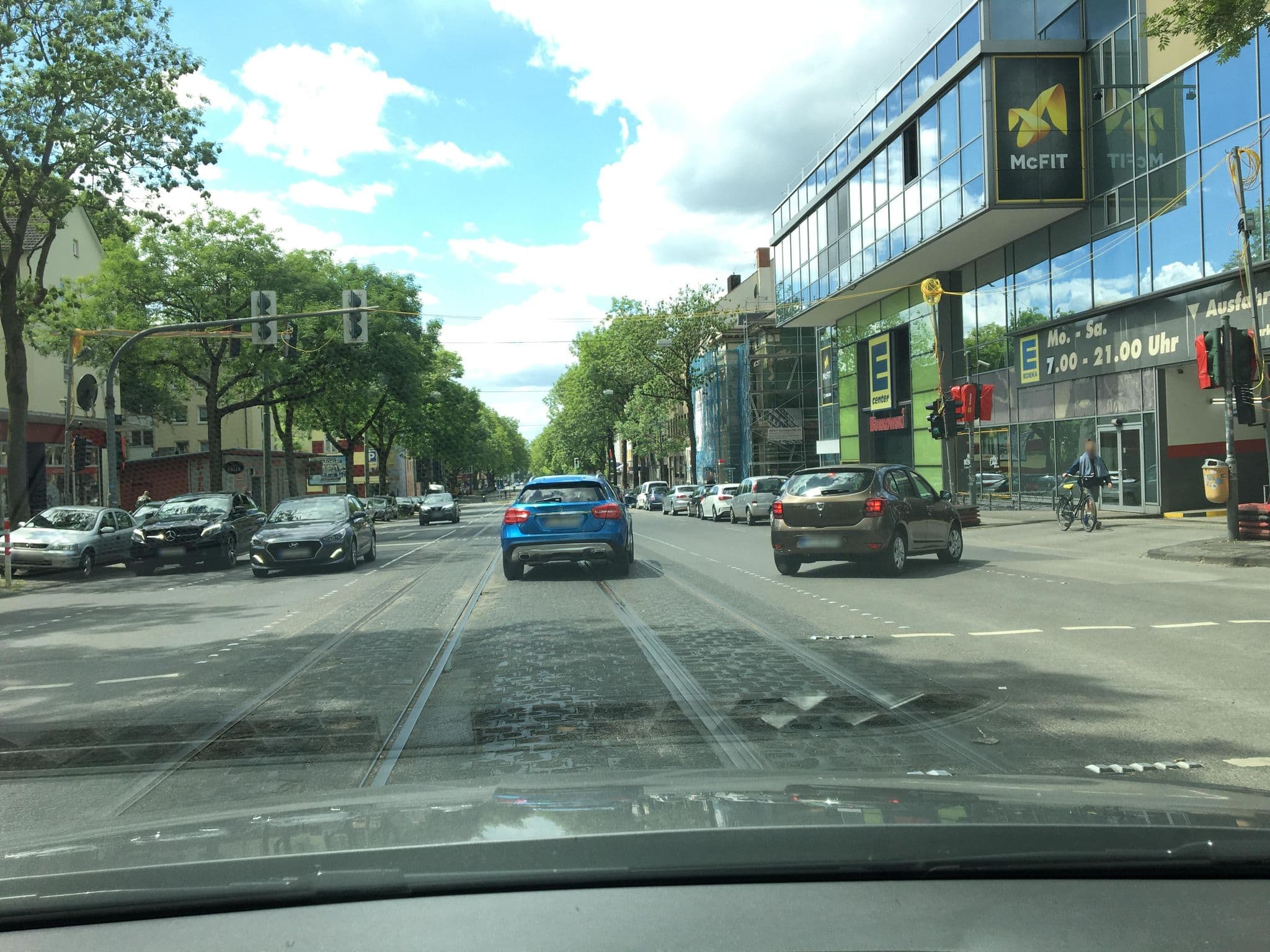 Street view near Nena Apartments, Bochum — © heetENkoel (CC BY-SA · Mapillary)