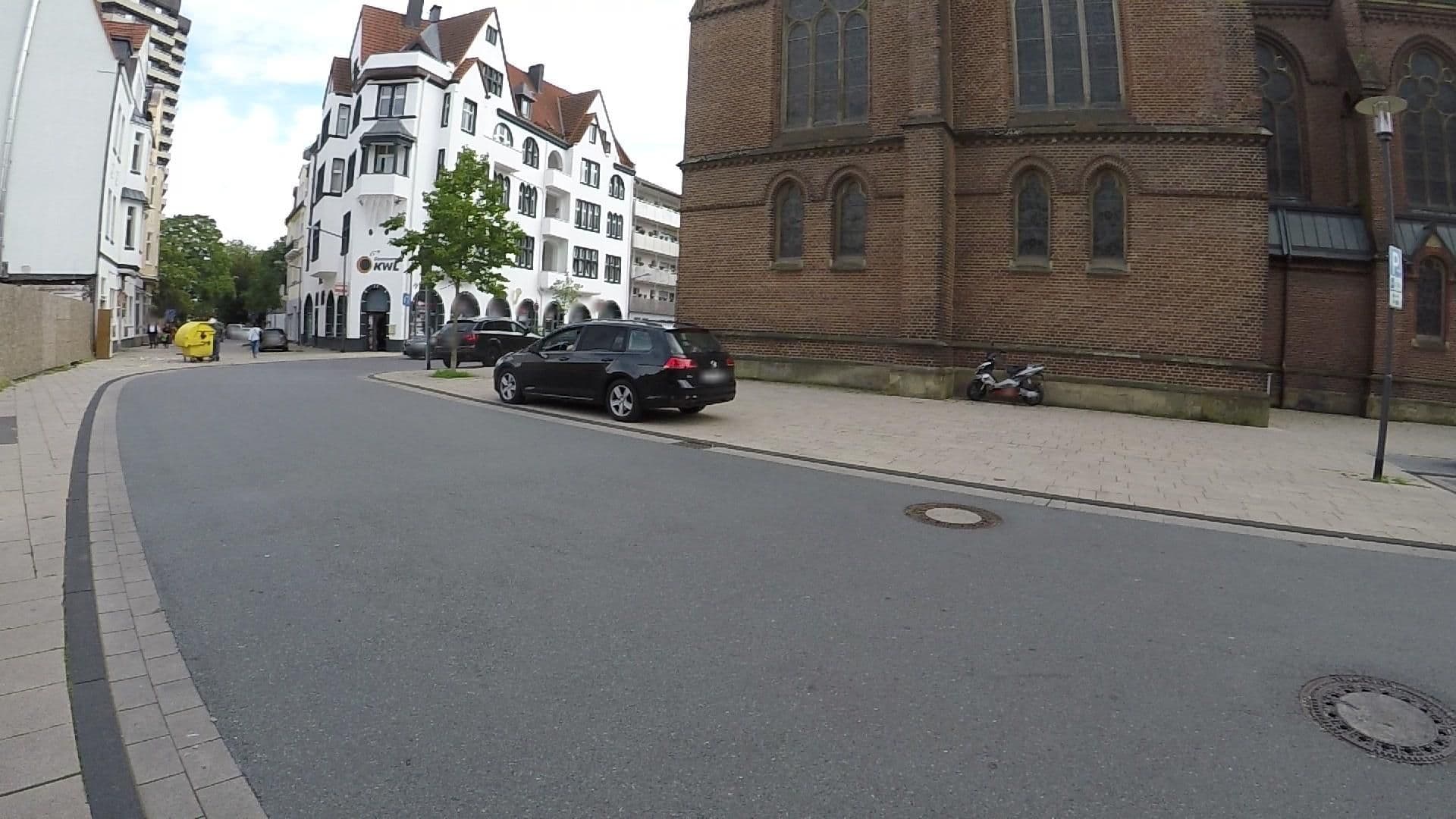 Street view near Hotel Stork, Herne — © bravewaffle (CC BY-SA · Mapillary)