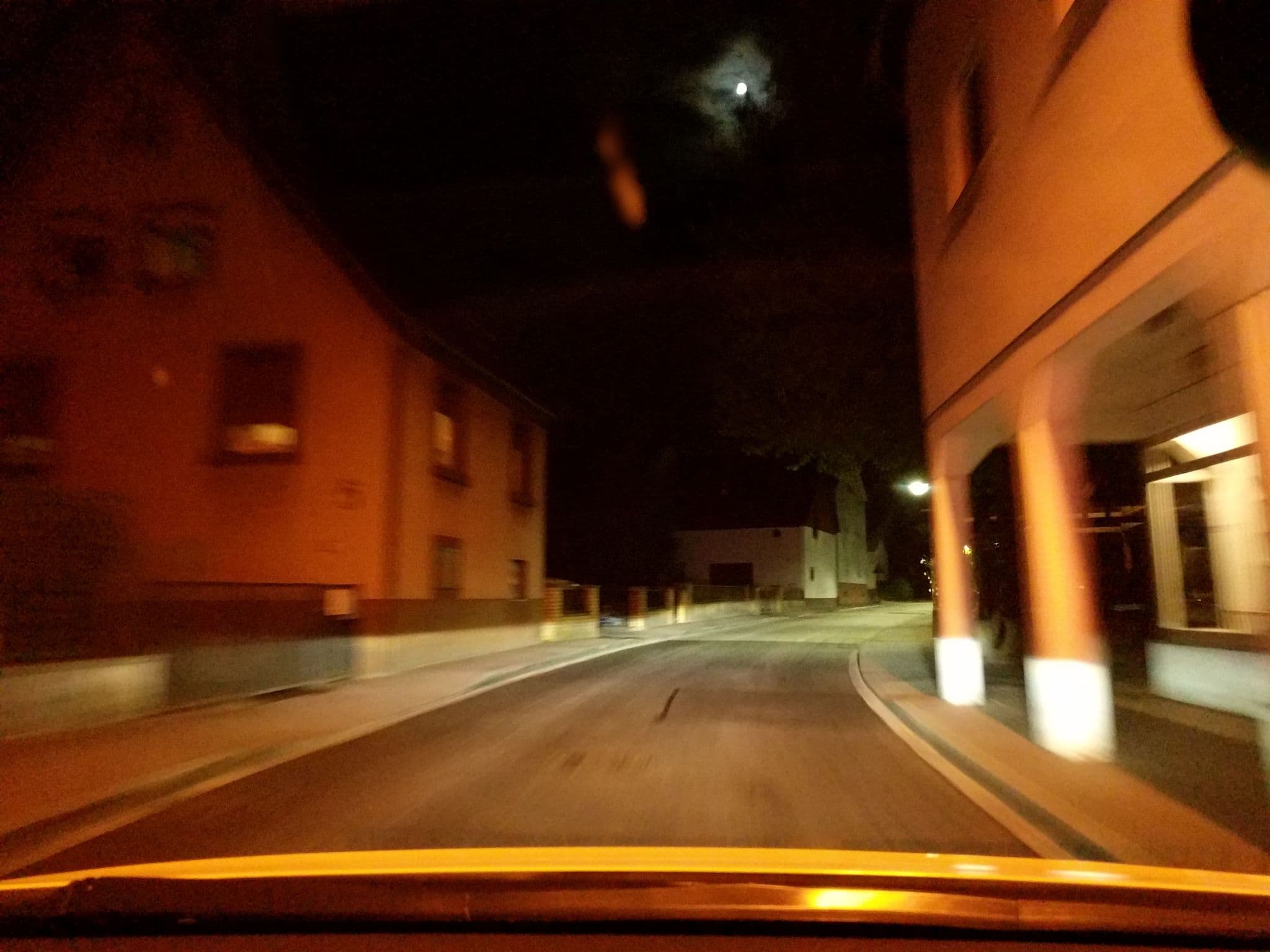 Street view near Hotel Zur Schlemmerscheune, Weilerbach — © edddy (CC BY-SA · Mapillary)