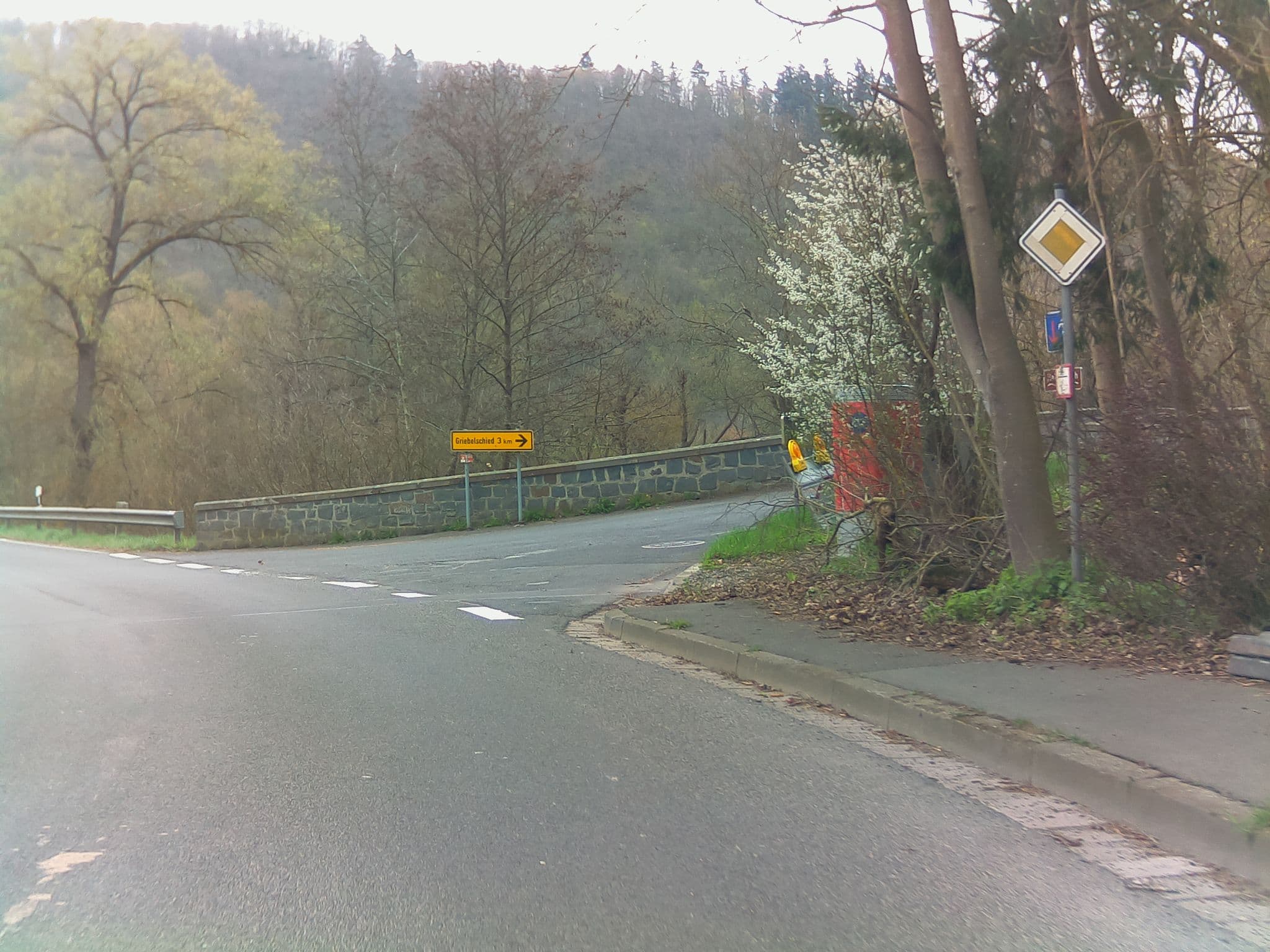 Street view near Heinrich Mildenberger, Hennweiler — © ramap (CC BY-SA · Mapillary)
