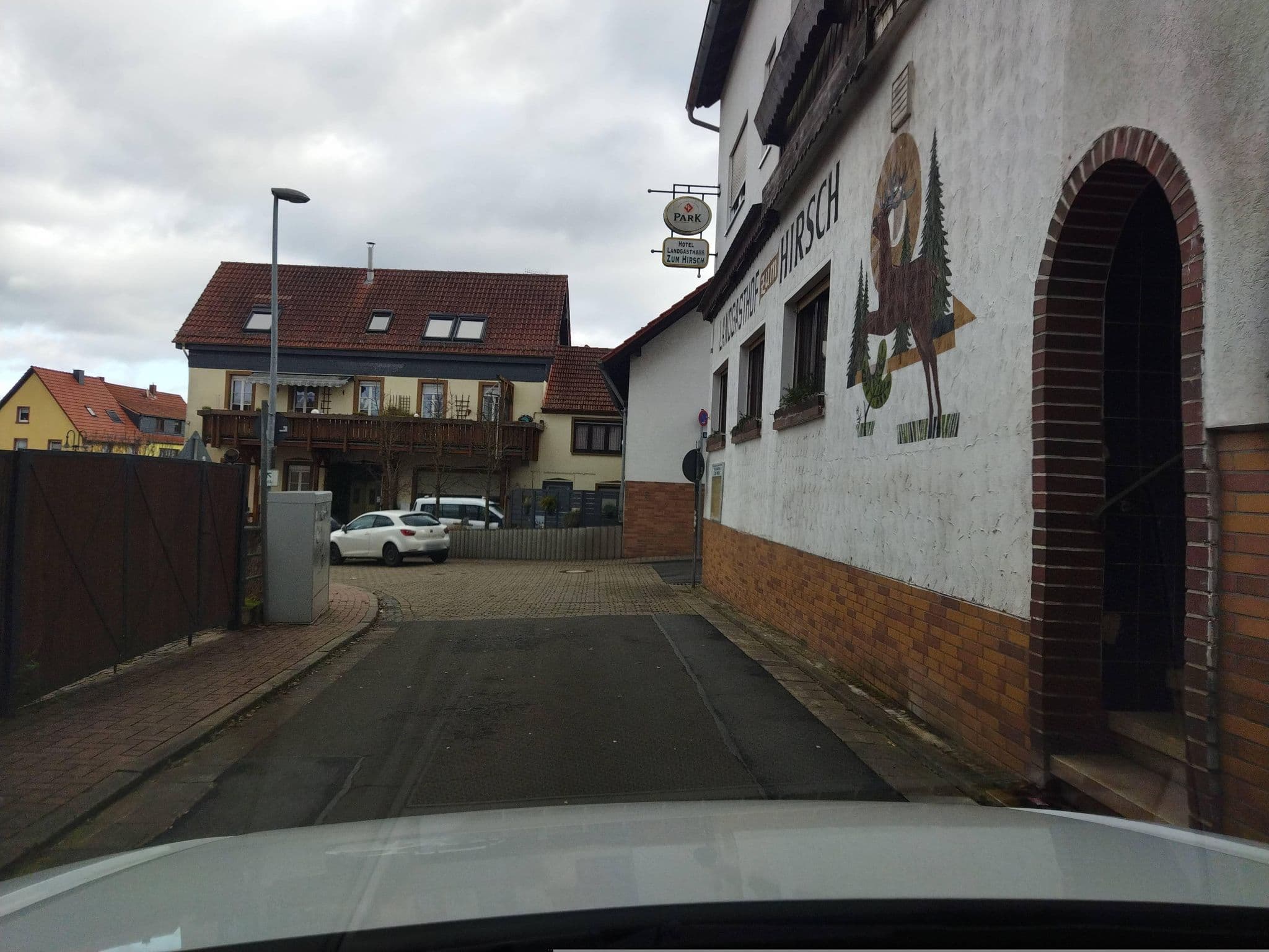 Street view near Hotel - Pension Landgasthaus zum Hirsch, Ramsen — © changchun1 (CC BY-SA · Mapillary)