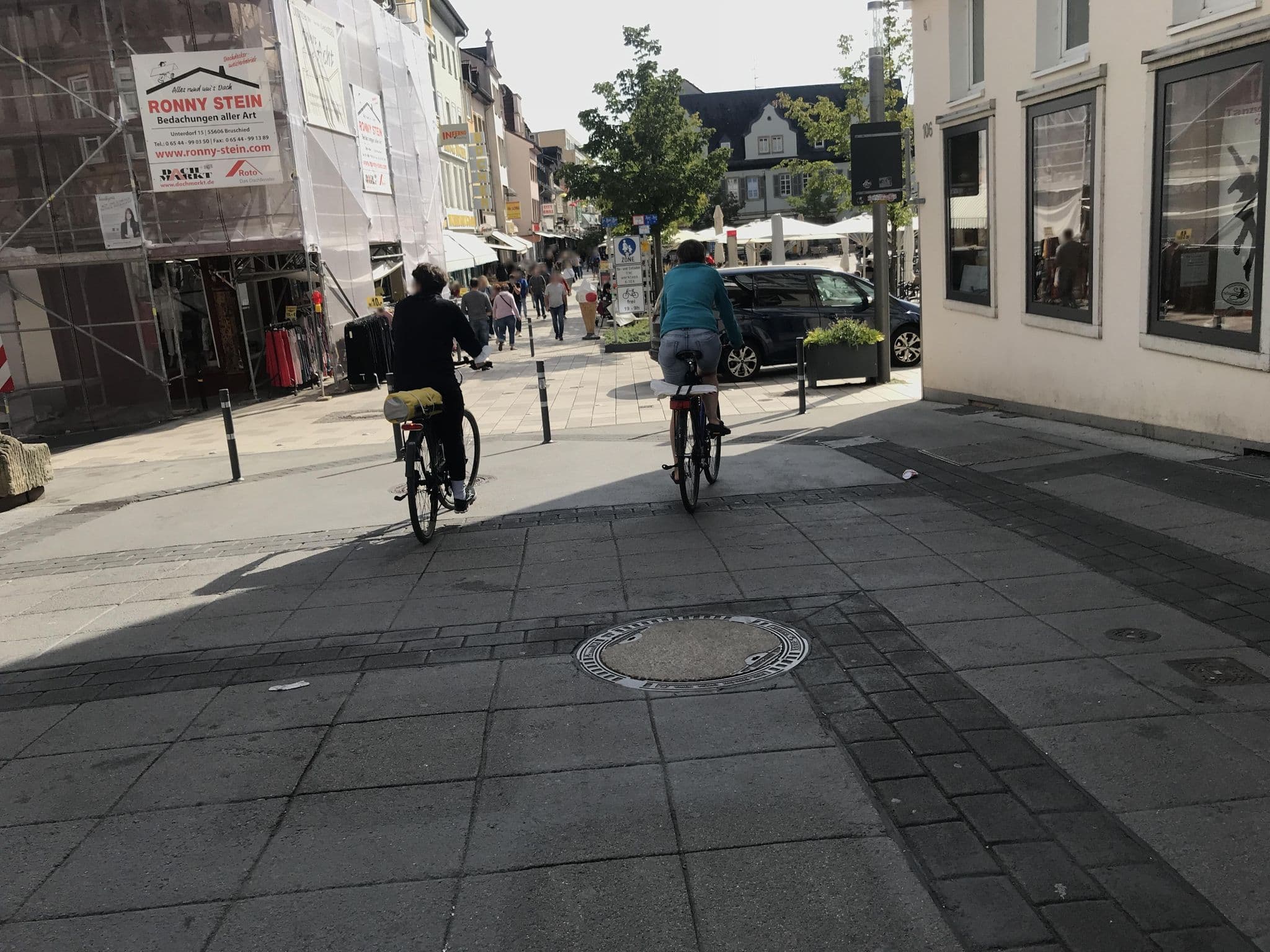 Street view near Hotel am Kornmarkt Brozio, Bad Kreuznach — © troher15 (CC BY-SA · Mapillary)