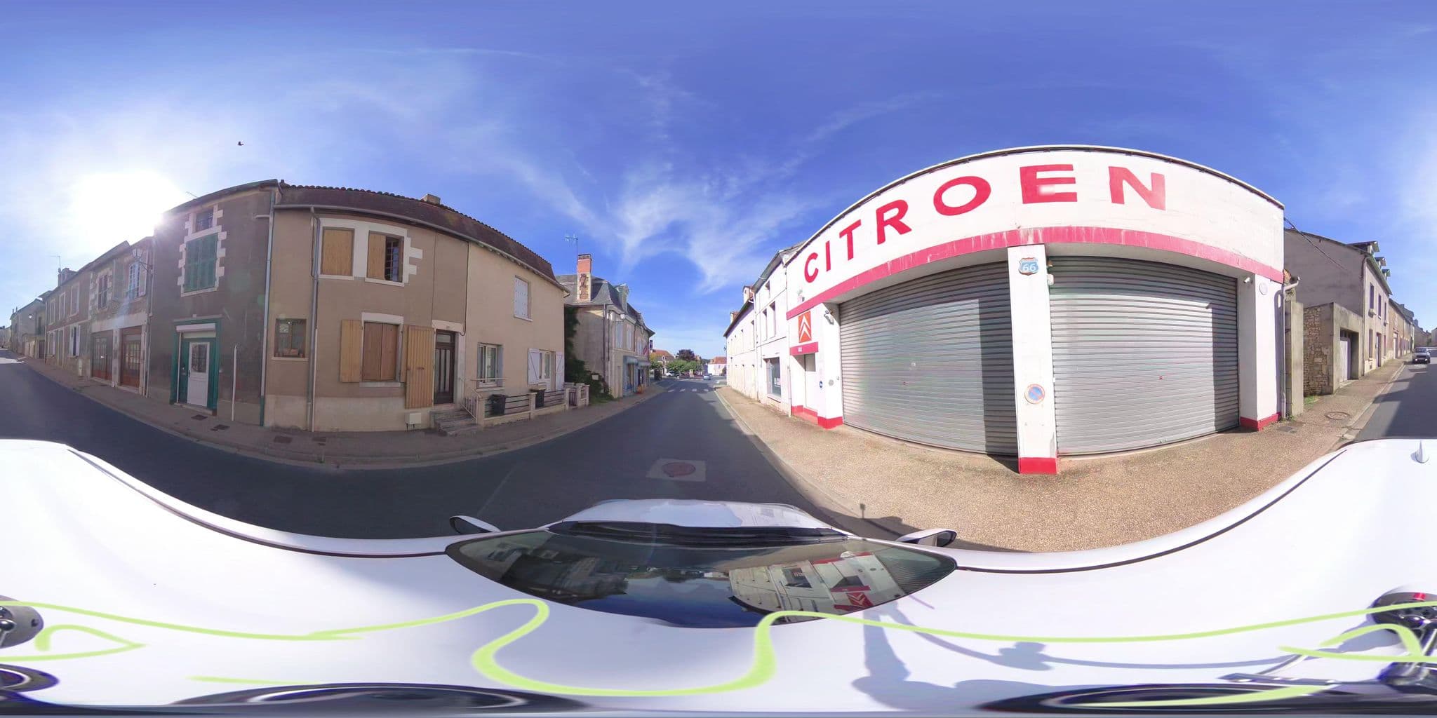 Street view near Hôtel de France, Montmorillon — © atchisson (CC BY-SA · Mapillary)