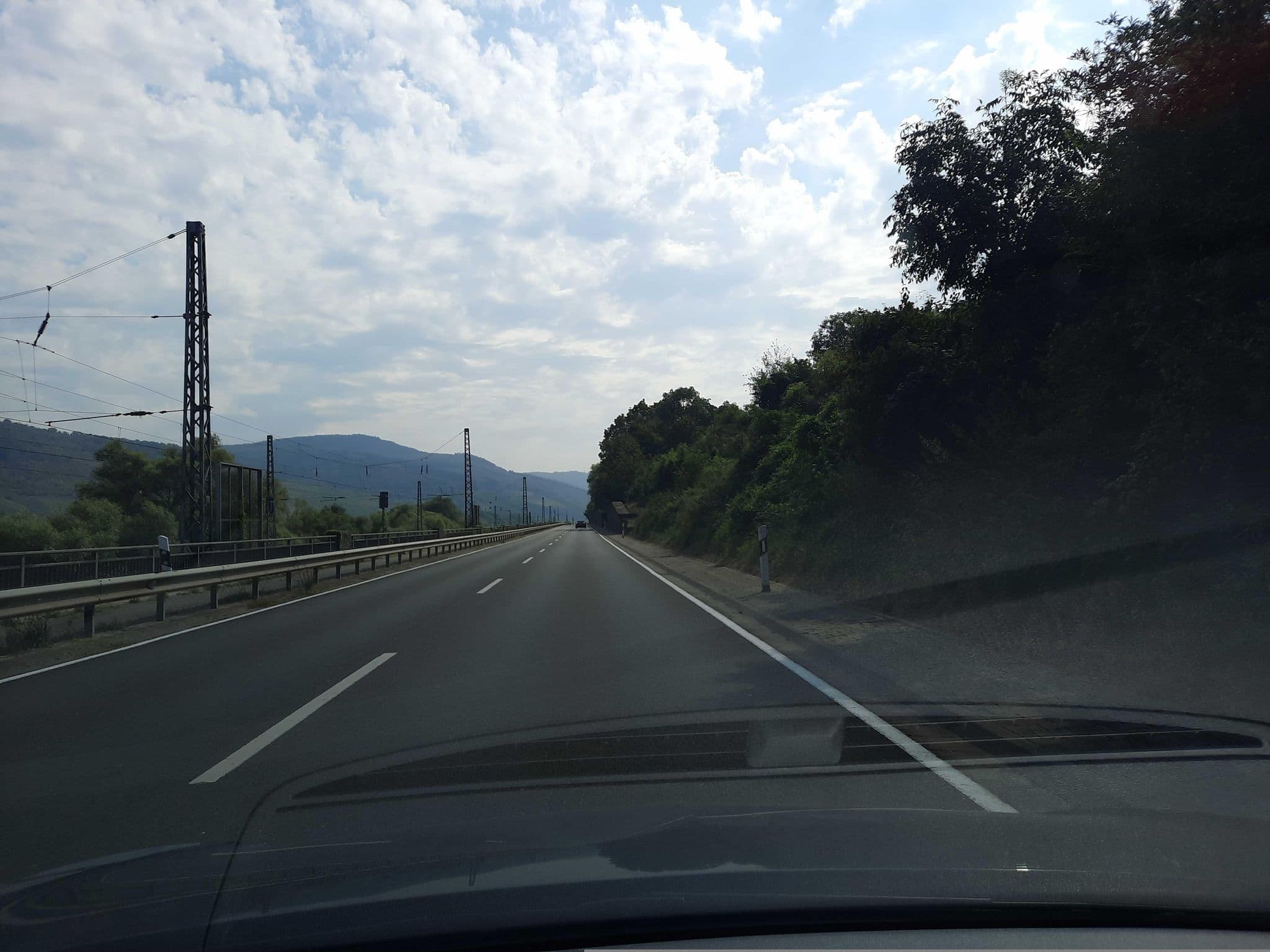 Street view near Geier I. Ferienwohnungsvermietung, Bacharach — © Lowiekse (CC BY-SA · Mapillary)