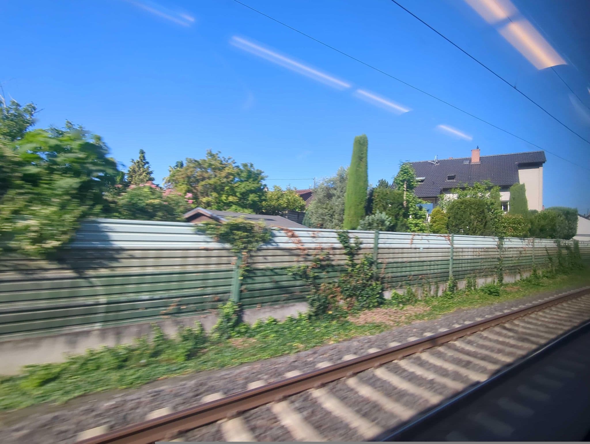 Street view near Haus Irma Gästezimmer, Geisenheim — © miguel_andrade (CC BY-SA · Mapillary)