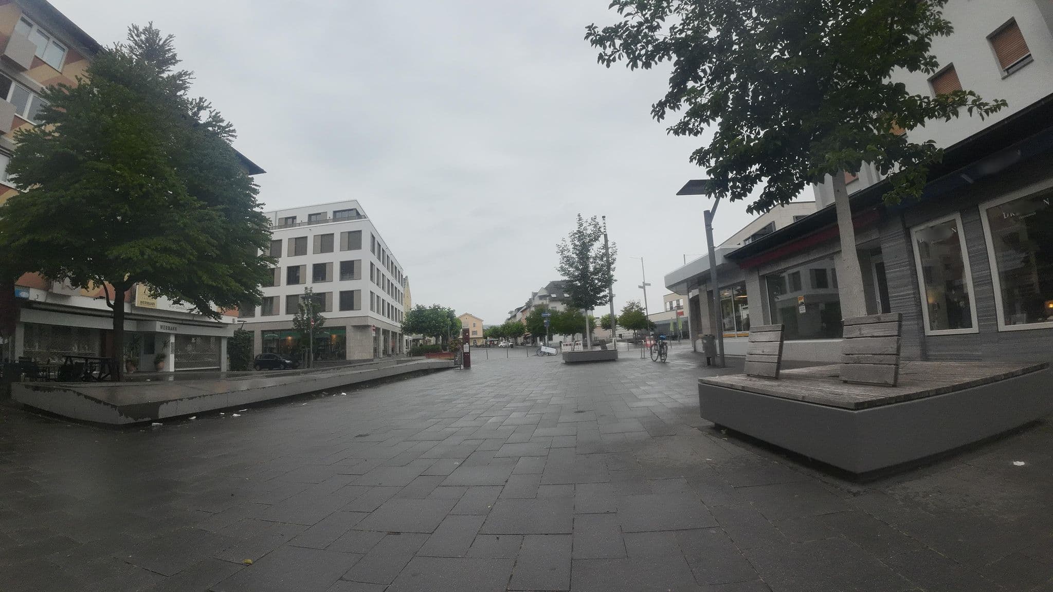 Street view near Dima Hotel GmbH, Ingelheim am Rhein — © teddy73 (CC BY-SA · Mapillary)