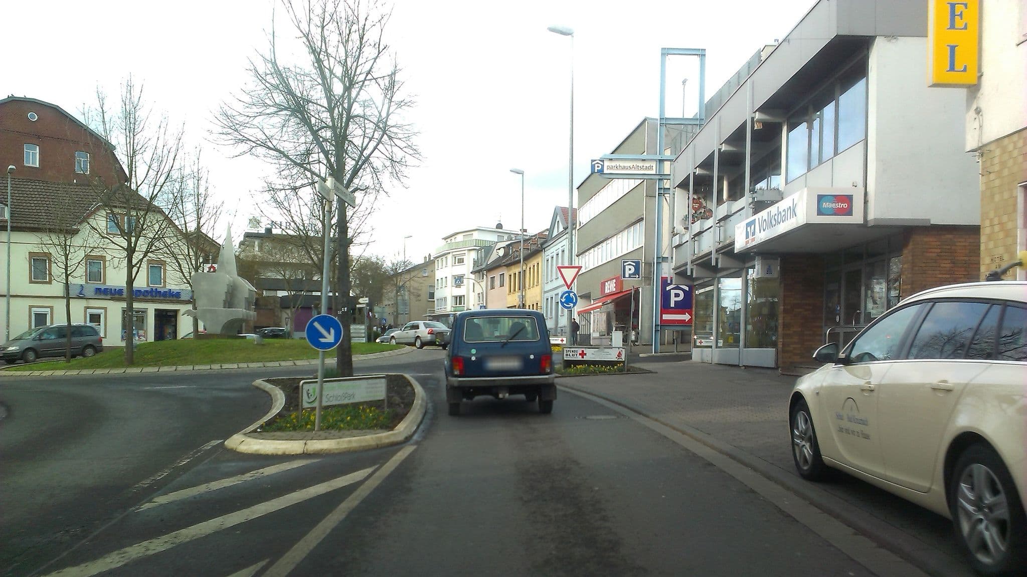 Street view near Am Holzmark, Bad Kreuznach — © wegavision (CC BY-SA · Mapillary)