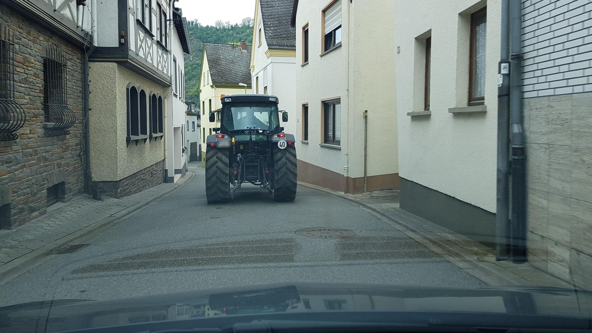 Street view near Edi Fischer, Oberfell — © Lowiekse (CC BY-SA · Mapillary)
