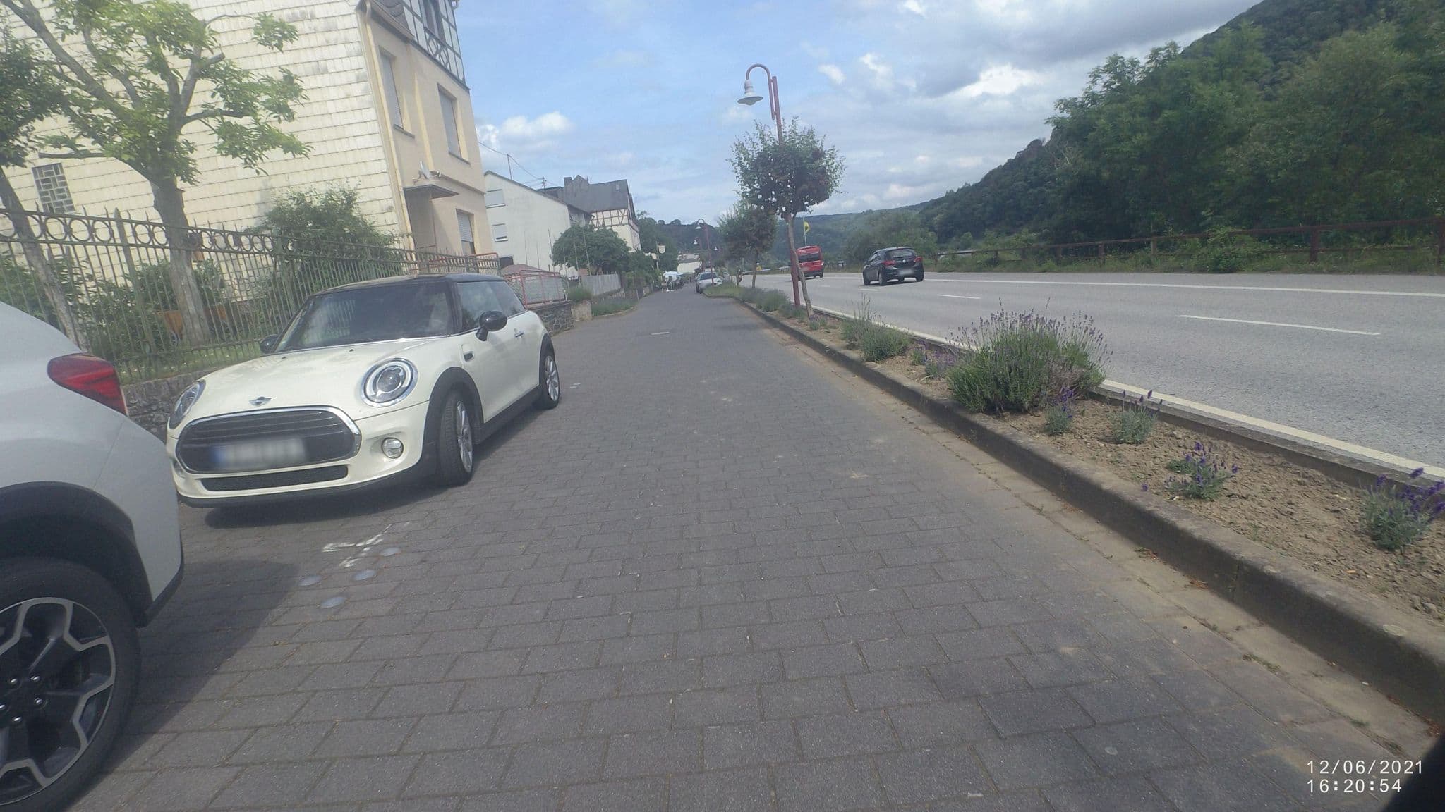 Street view near Hatzenporter Paradies, Löf — © VIA_CH (CC BY-SA · Mapillary)