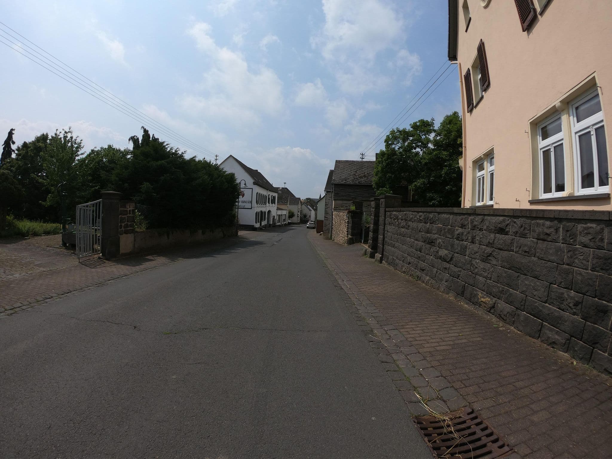 Street view near Pilliger Hof, Mertloch — © joostjakob (CC BY-SA · Mapillary)