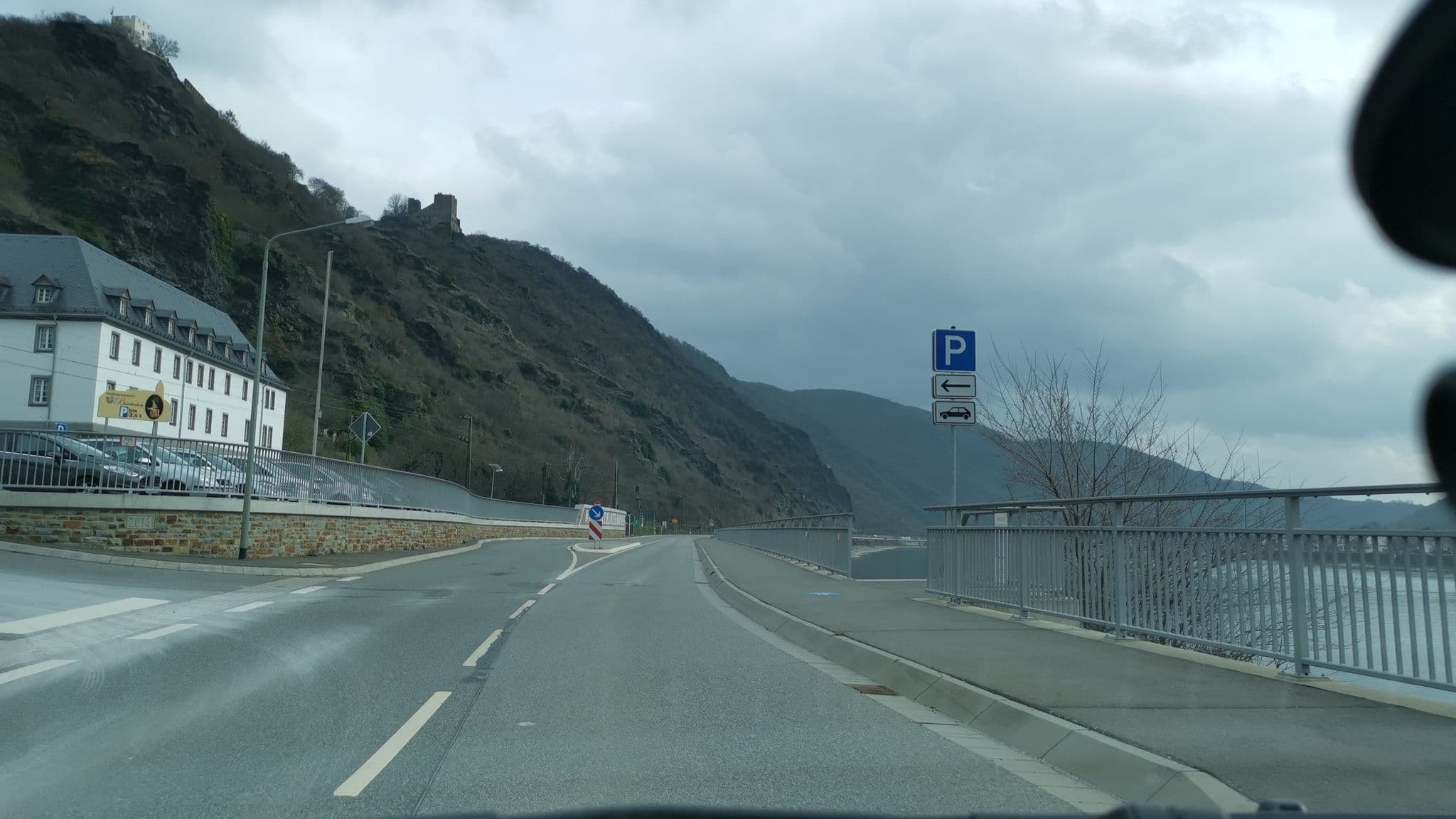 Street view near Rheingasthof Morbach, Kamp-Bornhofen — © plexi32 (CC BY-SA · Mapillary)