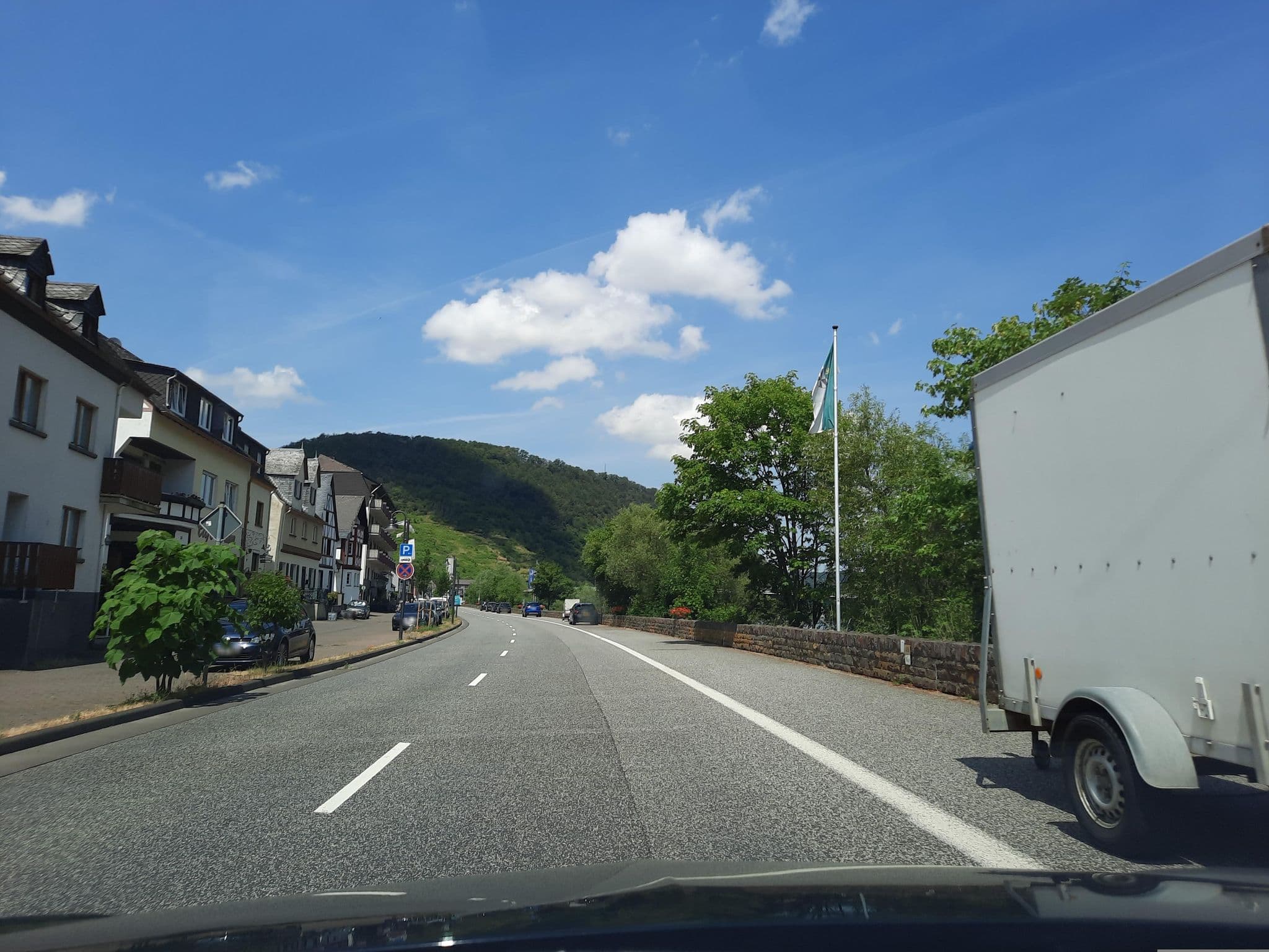Street view near Ferienwohnungen im Moseltal, Löf — © Lowiekse (CC BY-SA · Mapillary)