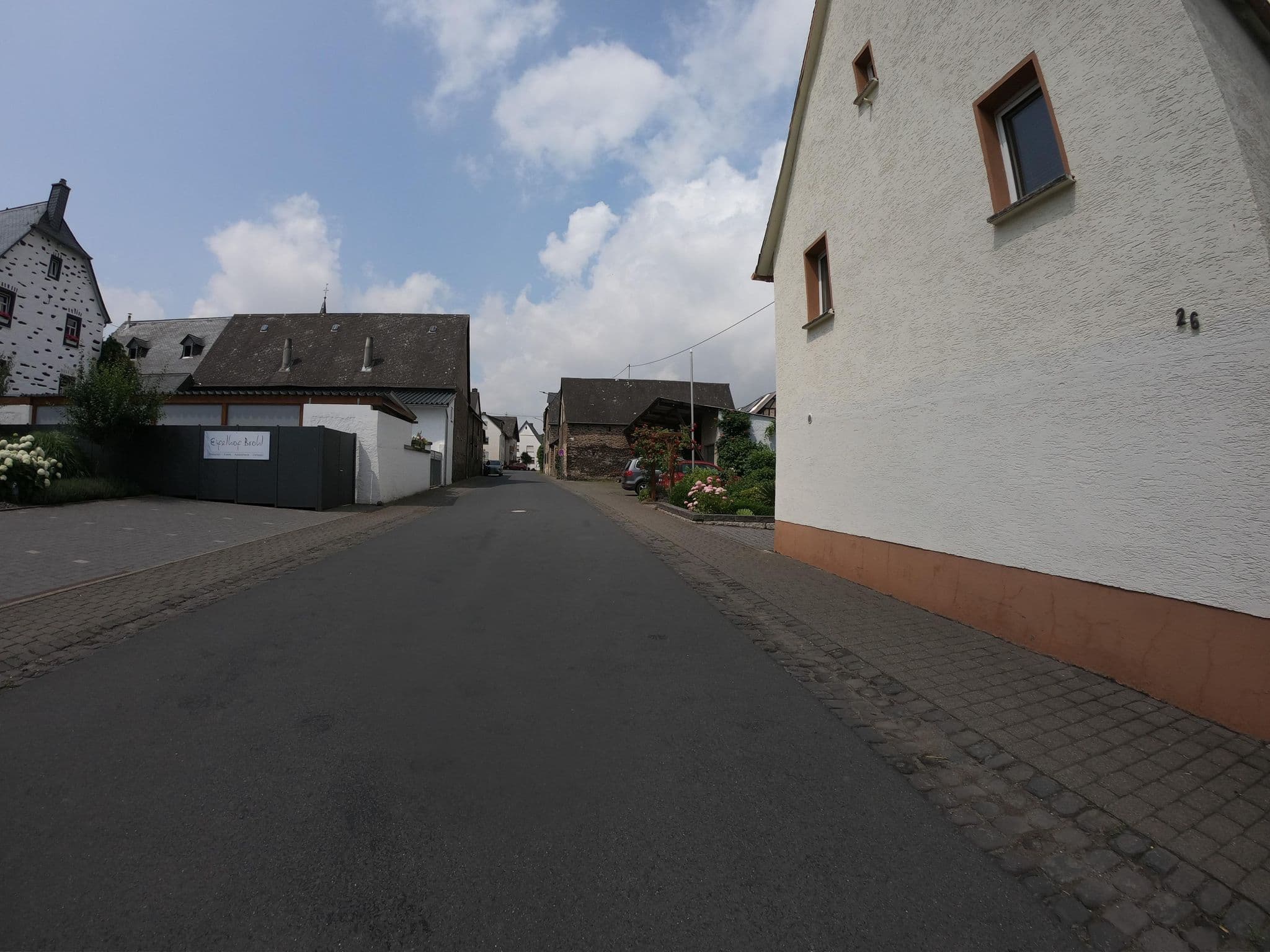 Street view near Eifelhof Brohl, Treis-Karden — © joostjakob (CC BY-SA · Mapillary)