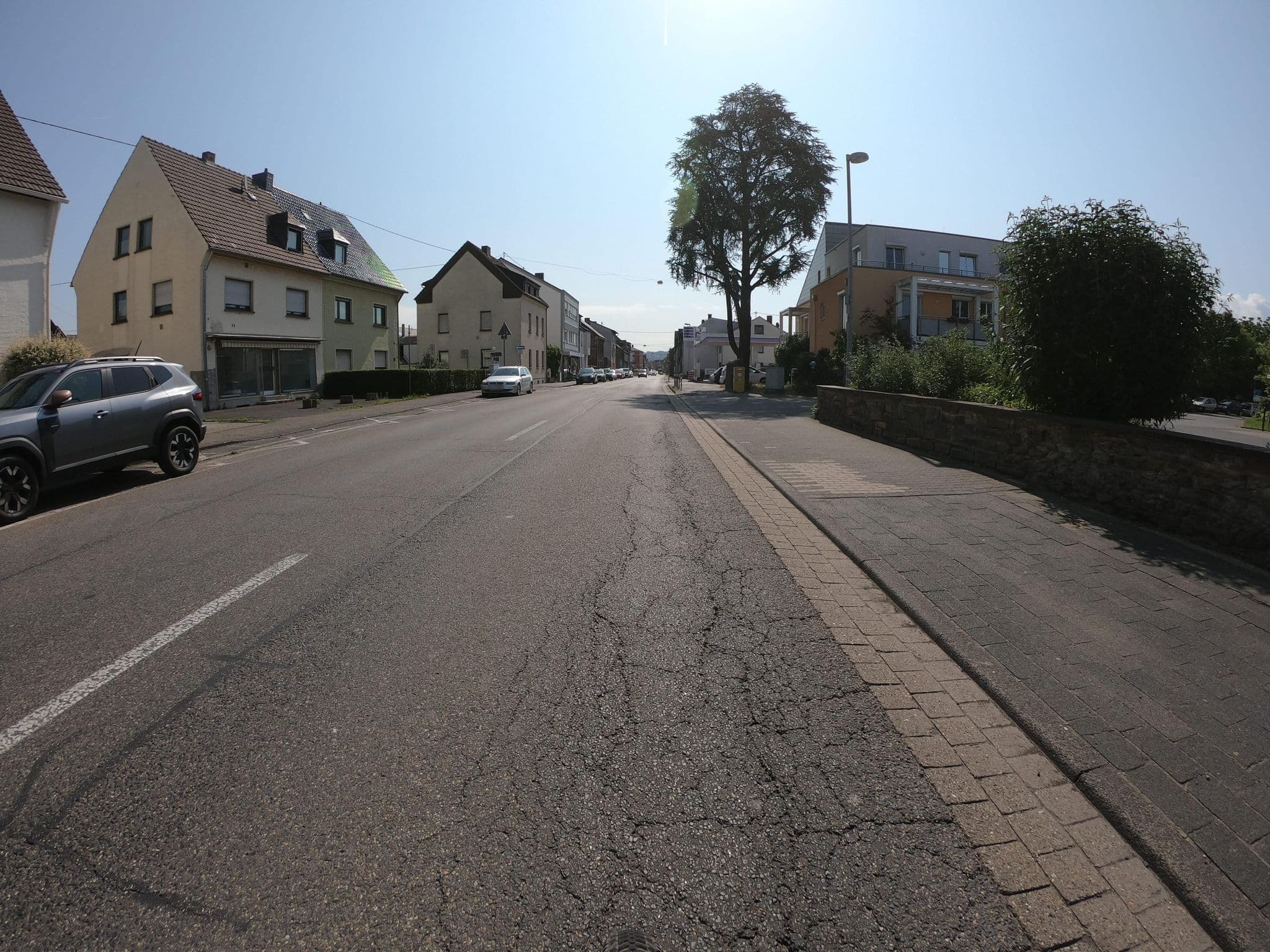 Street view near Gasthaus Schloss Engers, Kaltenengers — © bernd1960 (CC BY-SA · Mapillary)