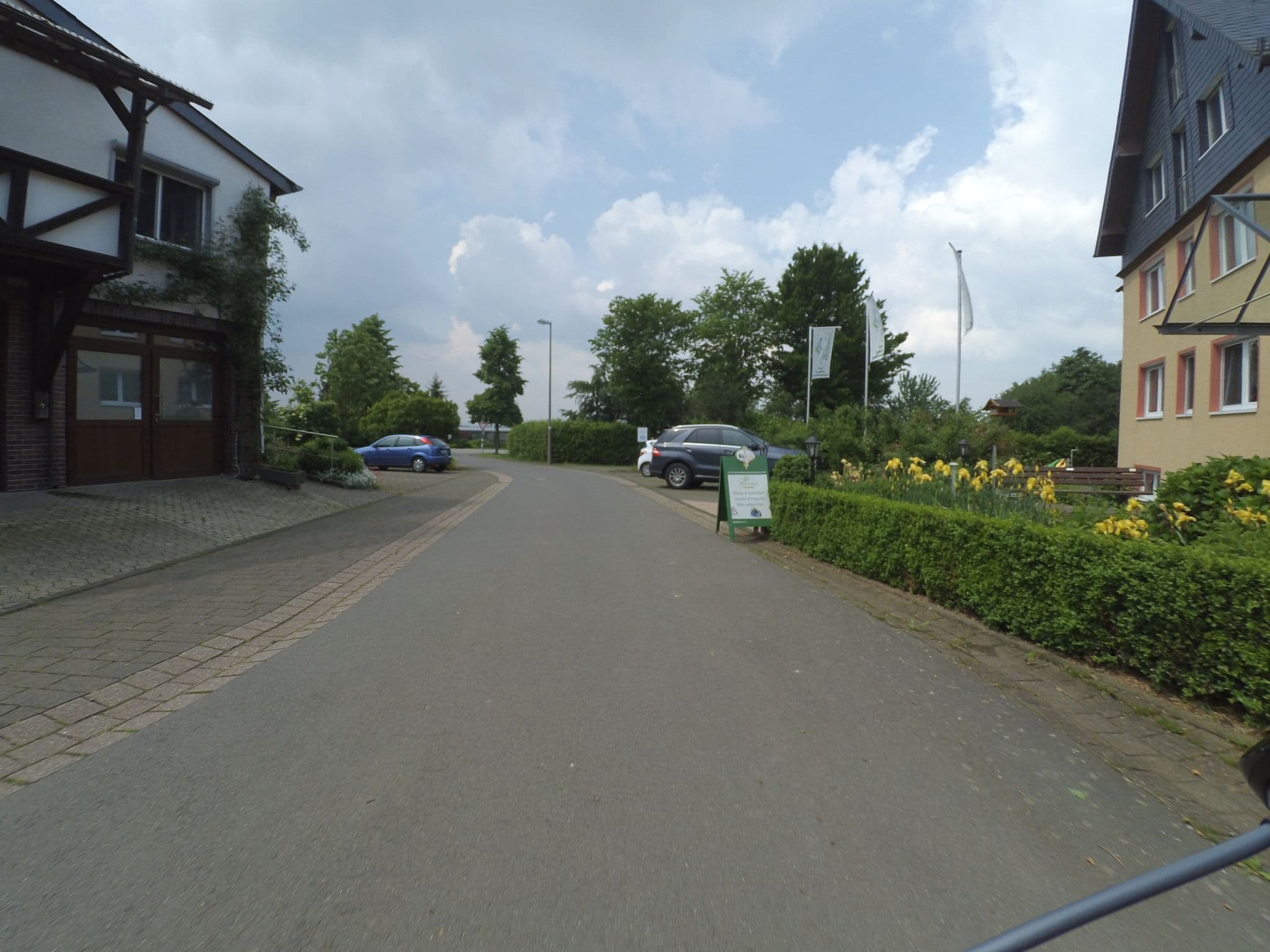 Street view near Waldesblick, Hotel & Ferienwohnungen, Dommershausen — © peewee32 (CC BY-SA · Mapillary)