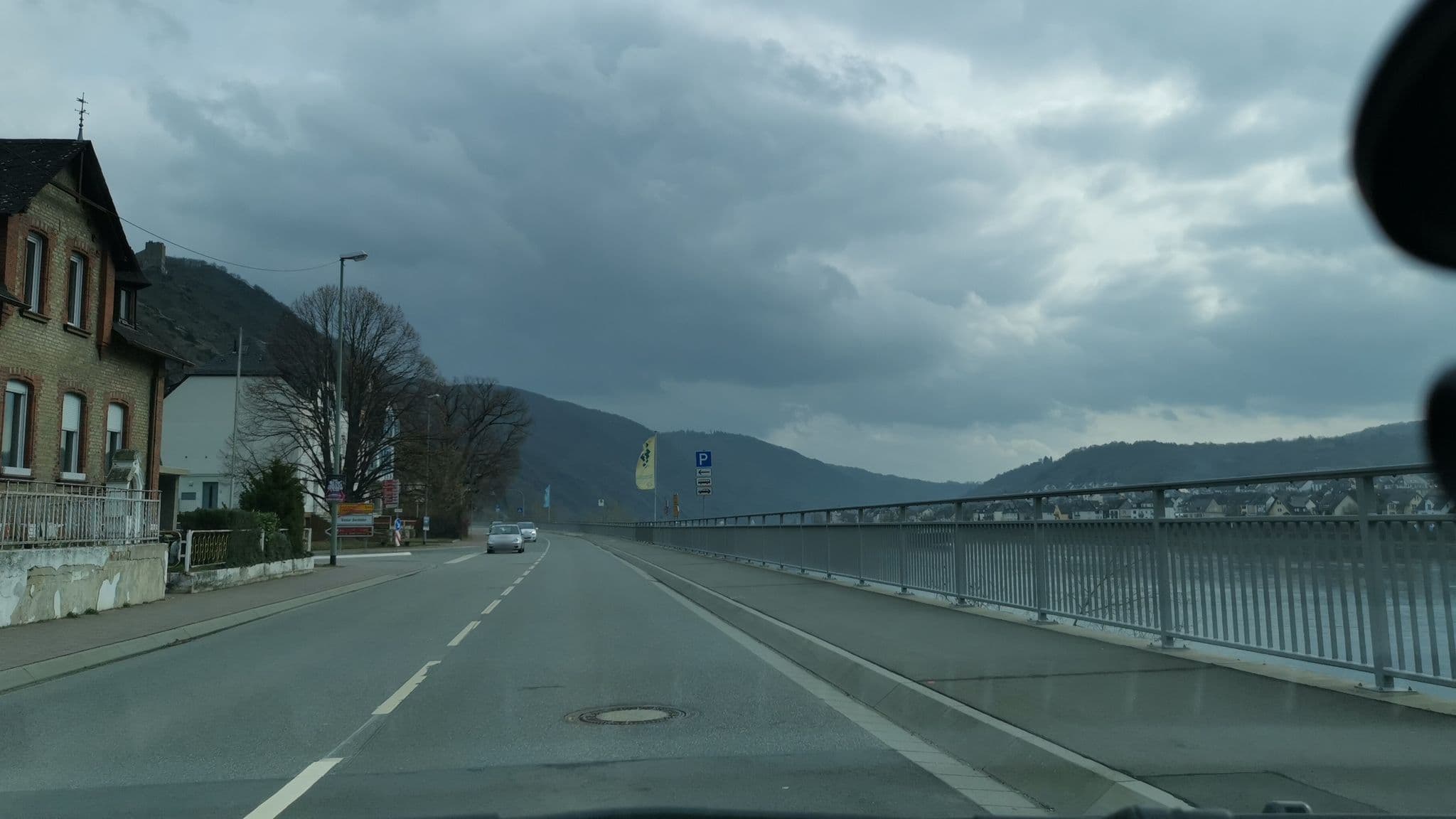Street view near Hotel Rheinpracht, Kamp-Bornhofen — © plexi32 (CC BY-SA · Mapillary)