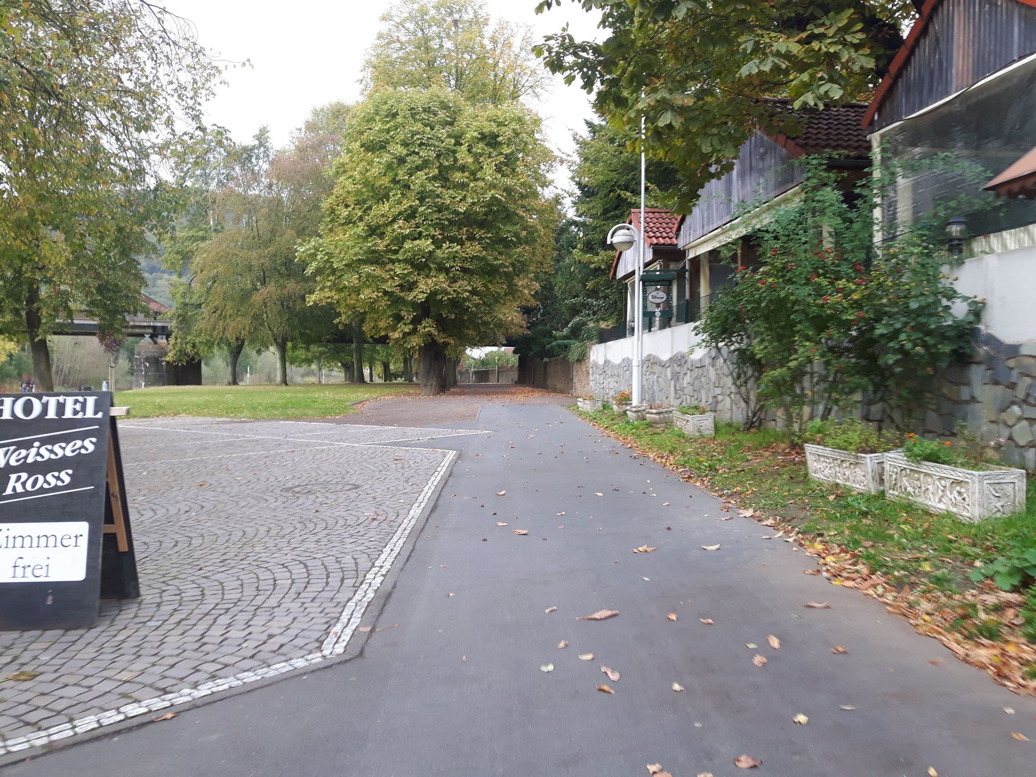 Street view near Hotel Weißes Roß, Lahnstein — © changchun1 (CC BY-SA · Mapillary)