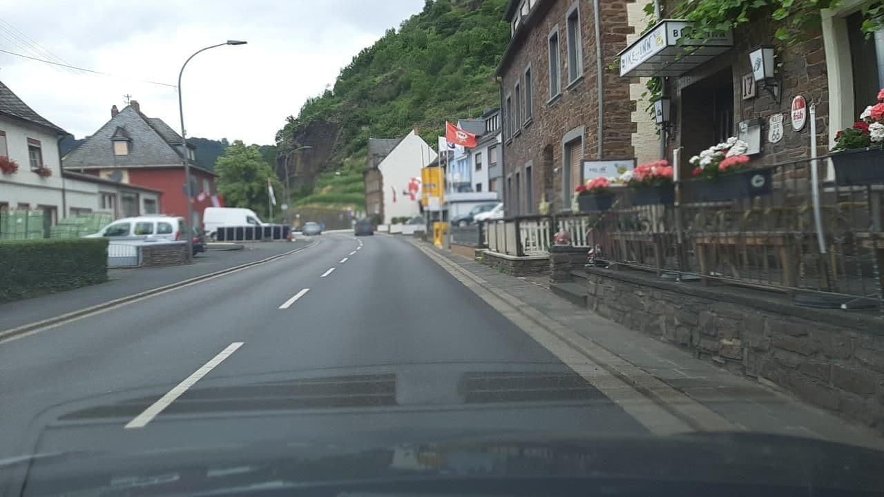 Street view near Hotel Paul Weins, Treis-Karden — © Lowiekse (CC BY-SA · Mapillary)